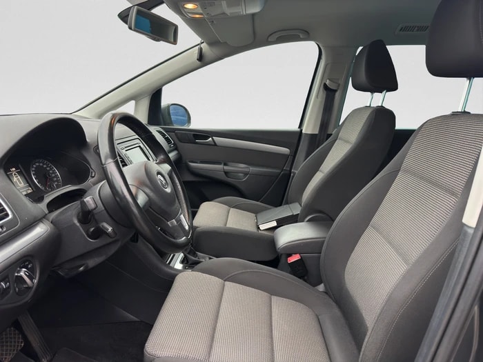 VW Sharan 2.0 TDI BlueMotion Technology Trendline DSG-image-9