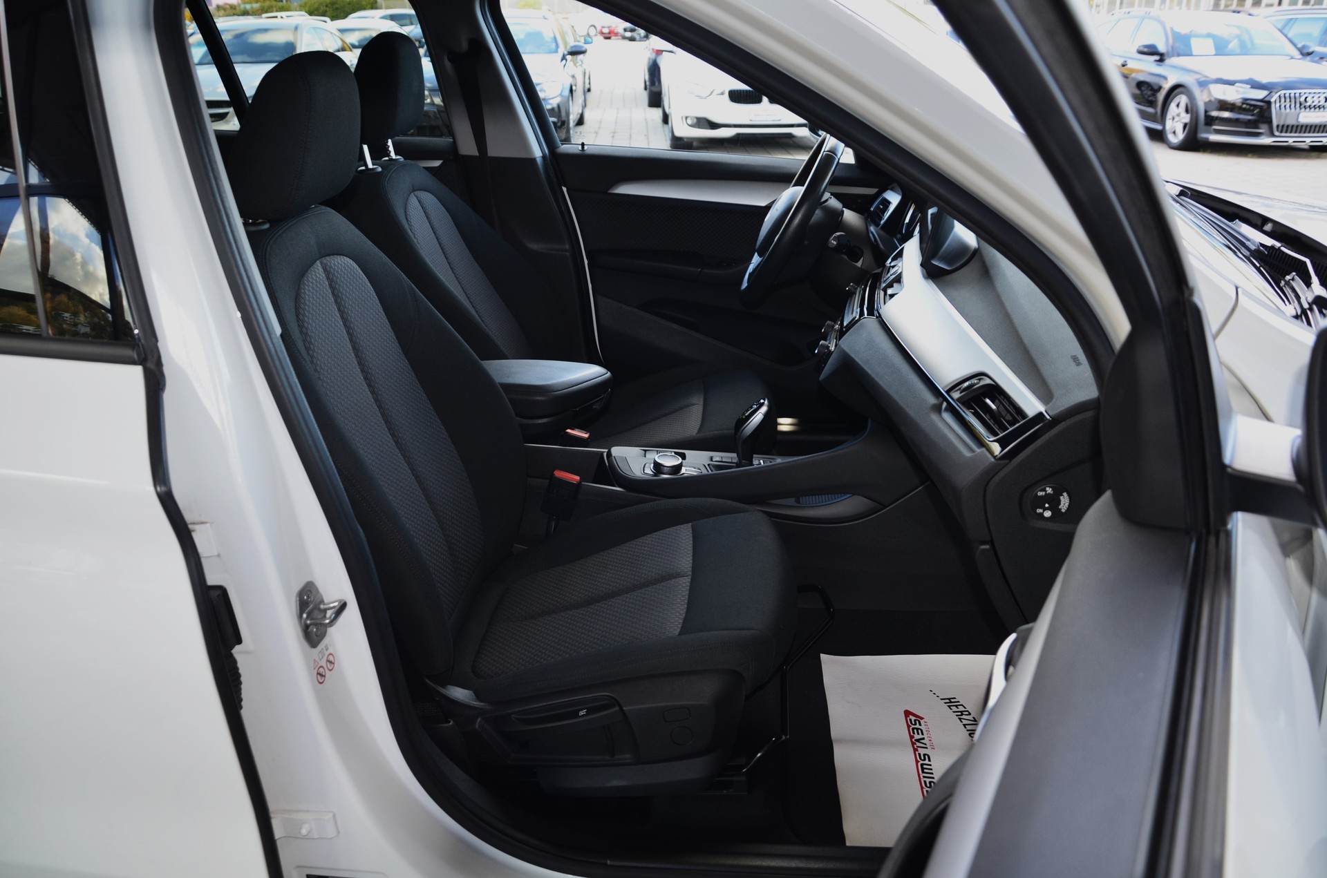 BMW X1 xDrive 18d Steptronic*Frisch ab MFK,1 Jahr oder 20'000km Garantie auf Motor und Getriebe*-image-11