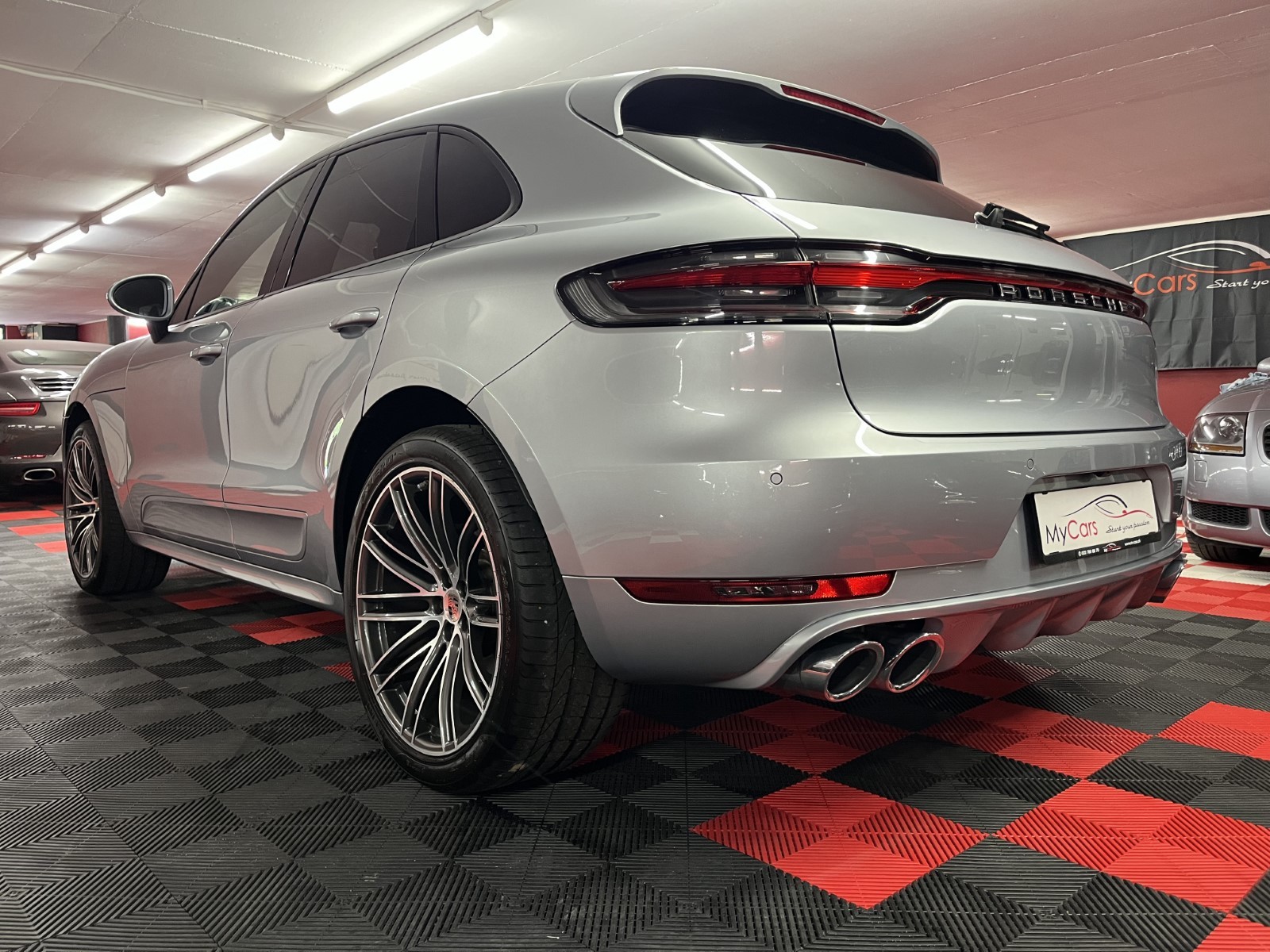 PORSCHE Macan PDK-image-8
