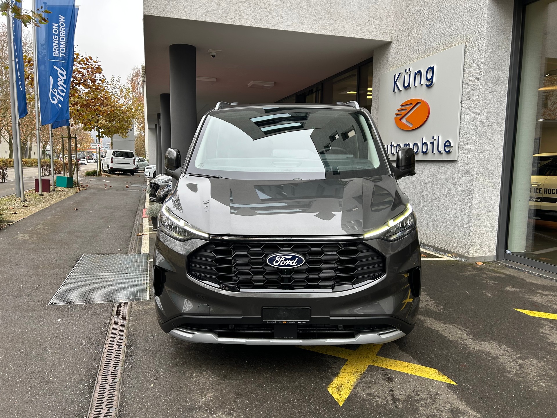 FORD Tourneo Bus 320 L2H1 Active Automat-image-1