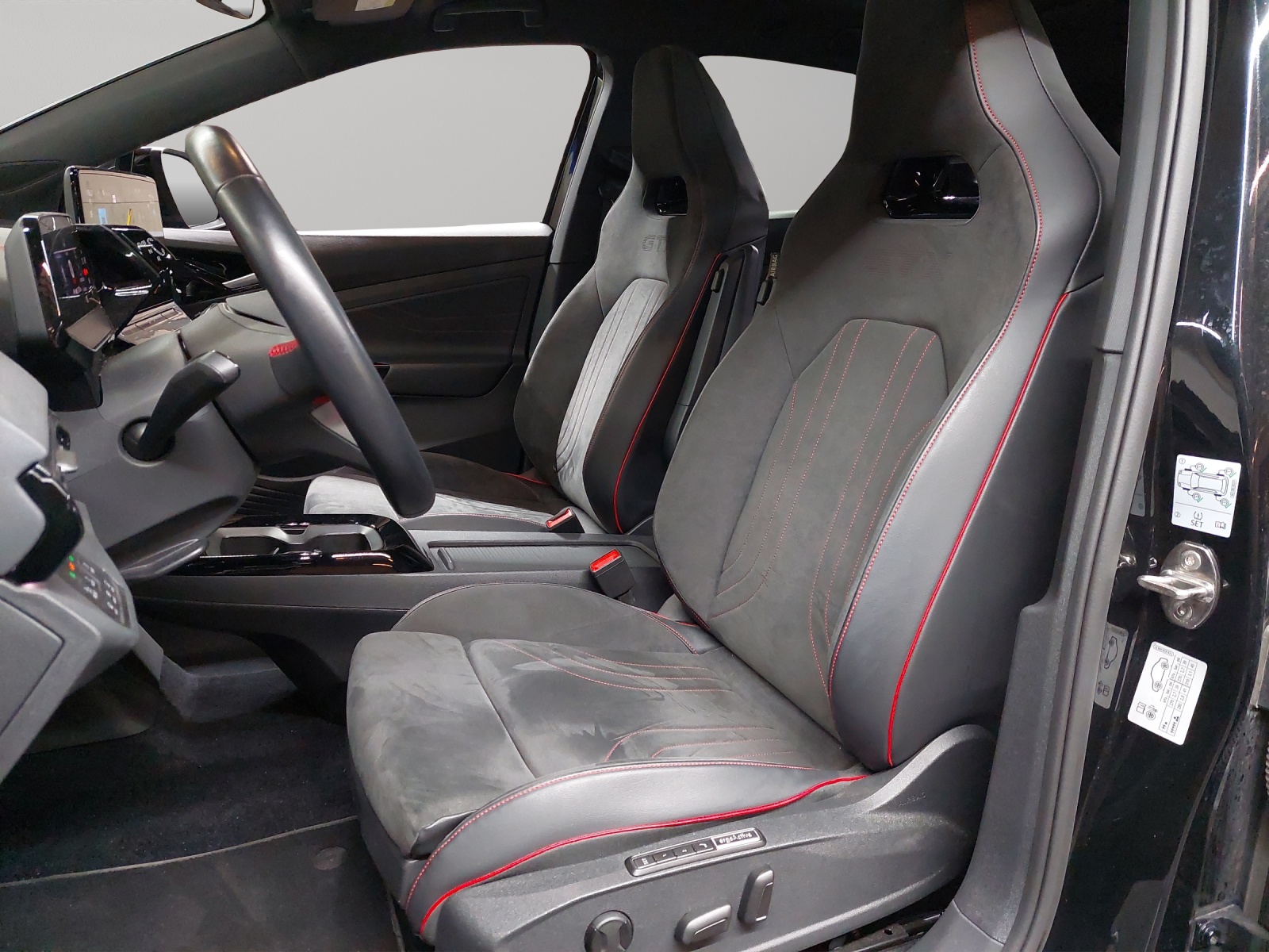 VW ID.5 GTX 77 kWh 4Motion-image-5