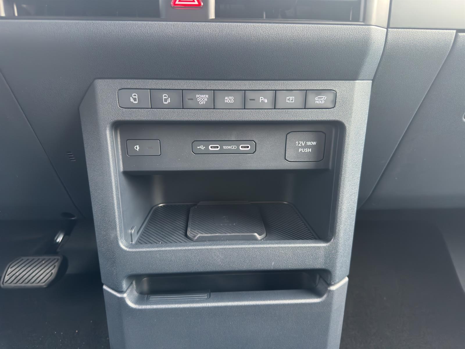 KIA PV5 Passenger 71.2 kWh Elite-image-10