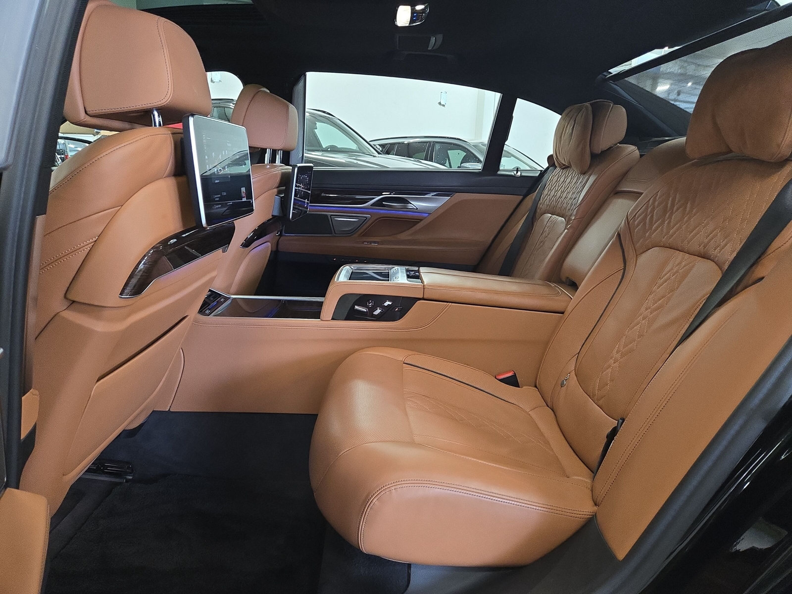 BMW 730Ld xDrive 48V Steptronic-image-12