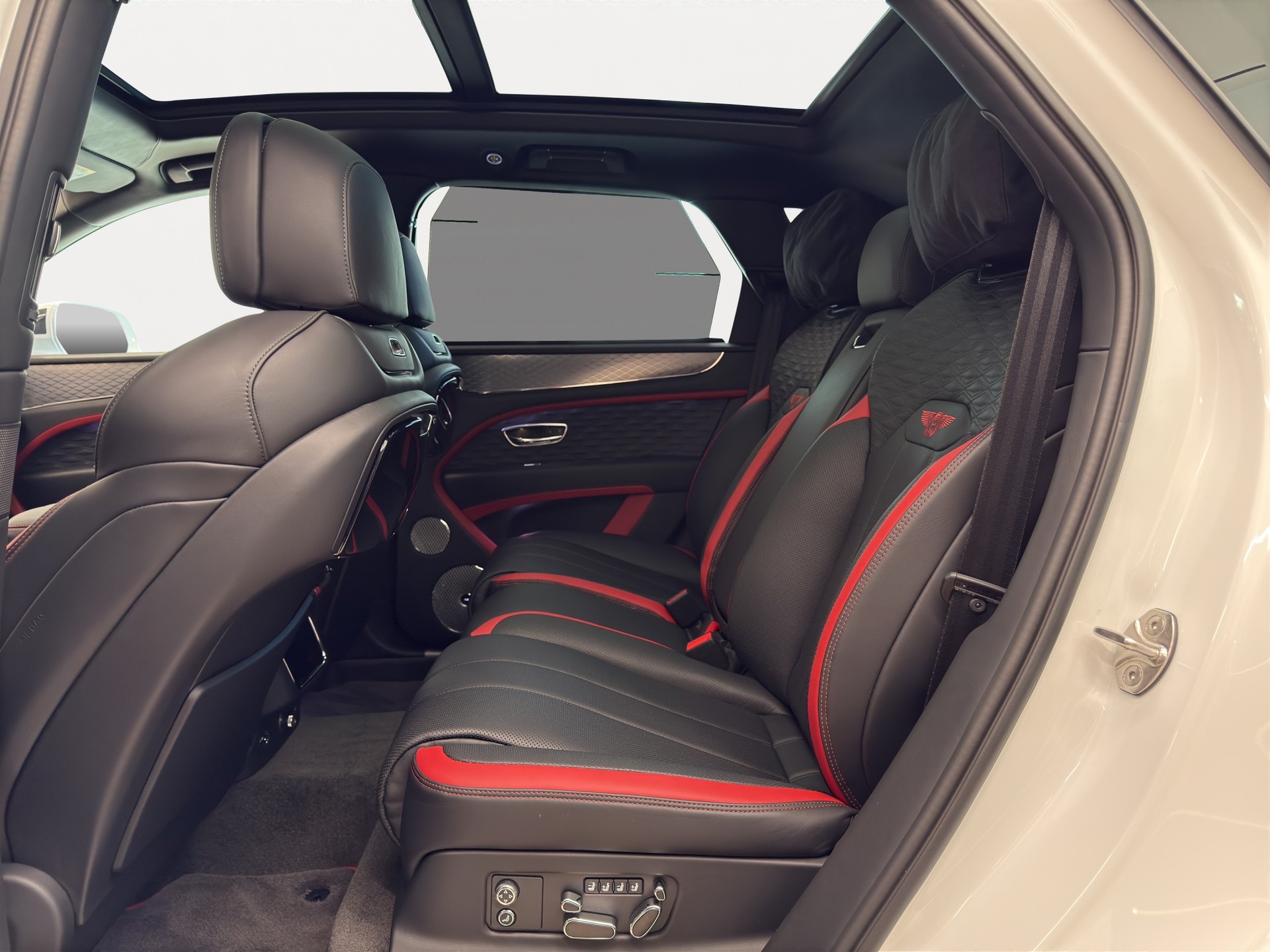 BENTLEY Bentayga Speed-image-8