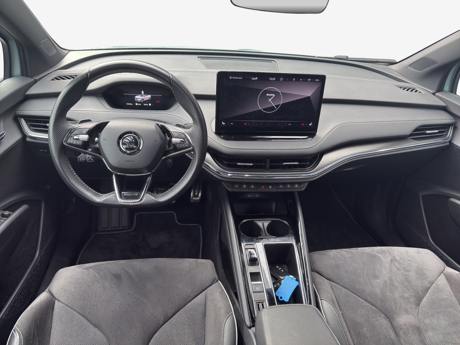 SKODA Enyaq iV 80x SportLine-image-8