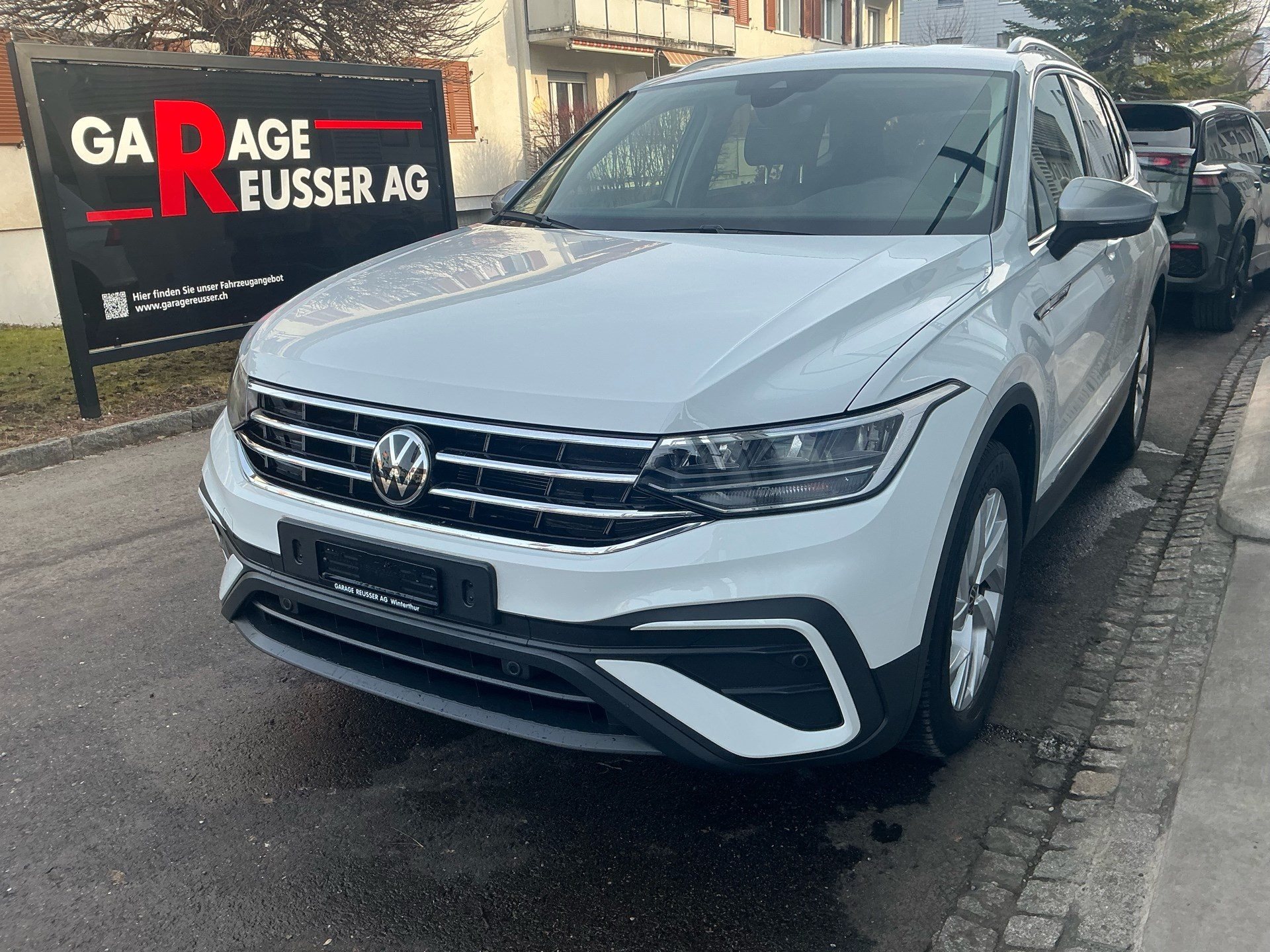 VW Tiguan Allspace 1.5 TSI DSG *** 7 - SITZE & ANHÄNGEKUPPLUNG ***-image-0
