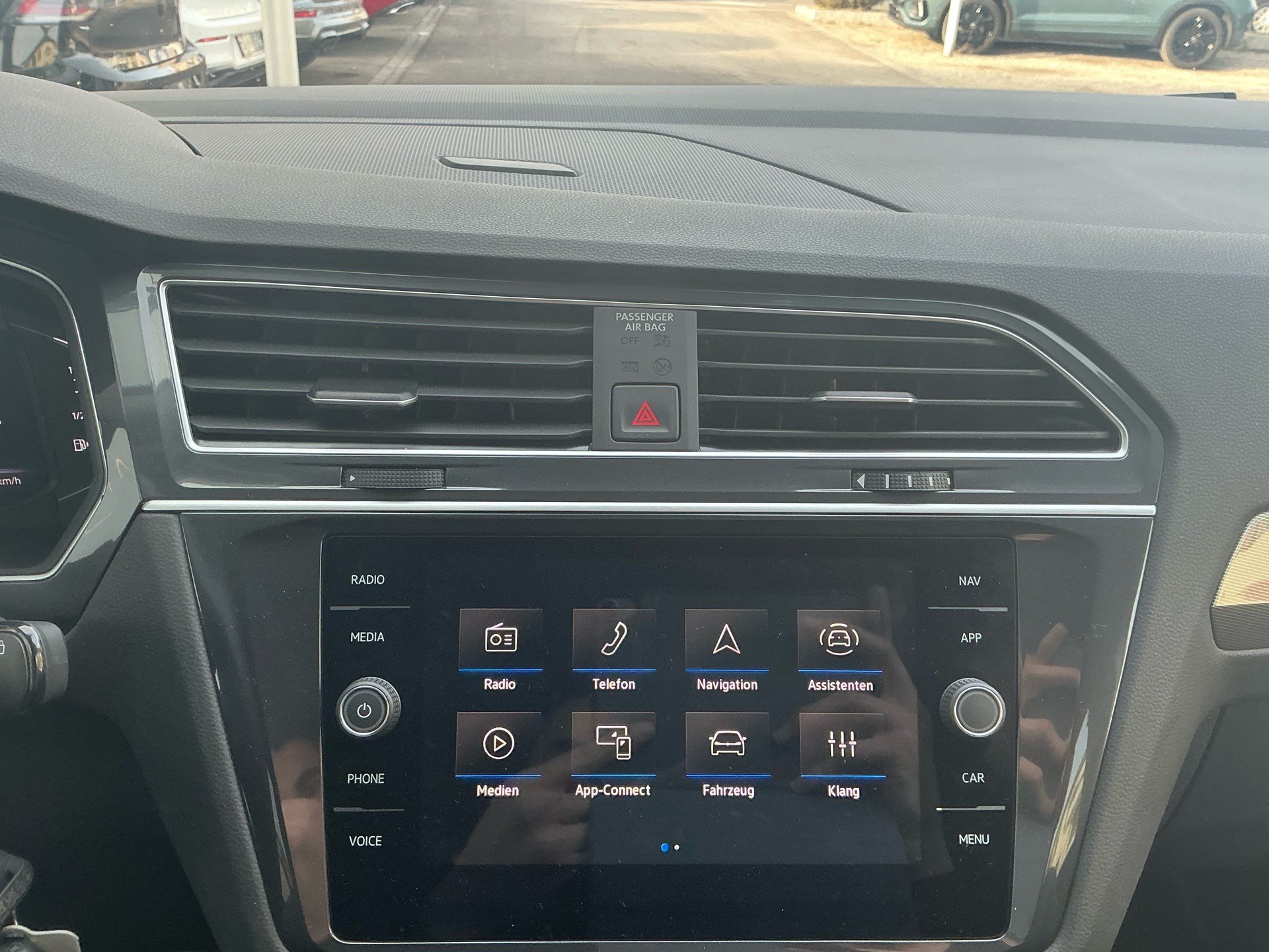 VW Tiguan Allspace 1.5 TSI DSG *** 7 - SITZE & ANHÄNGEKUPPLUNG ***-image-21