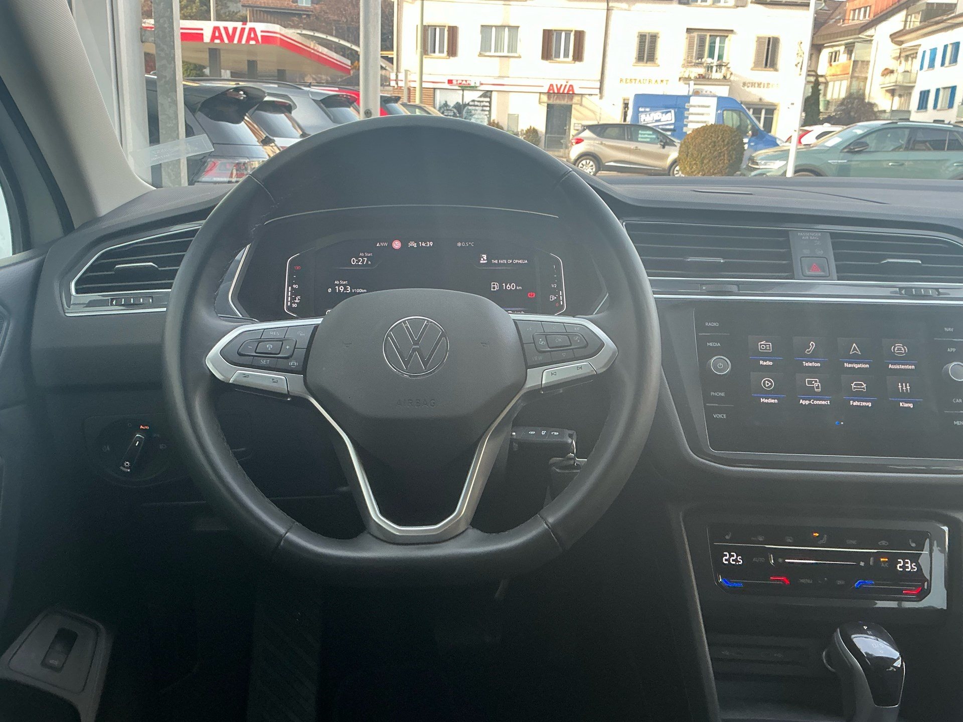 VW Tiguan Allspace 1.5 TSI DSG *** 7 - SITZE & ANHÄNGEKUPPLUNG ***-image-9