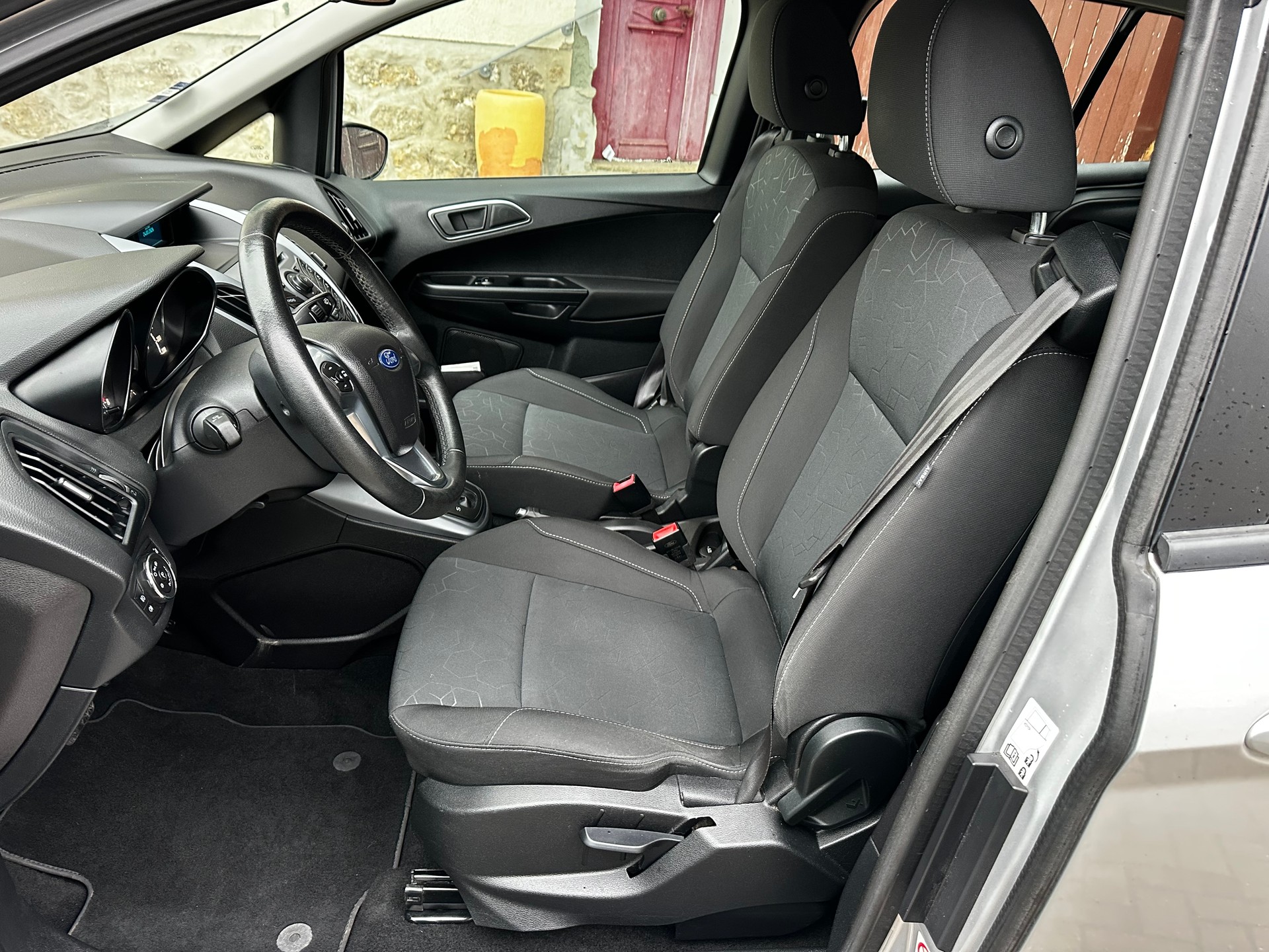 FORD B-Max 1.6 Ti-VCT Trend PowerShift-image-5
