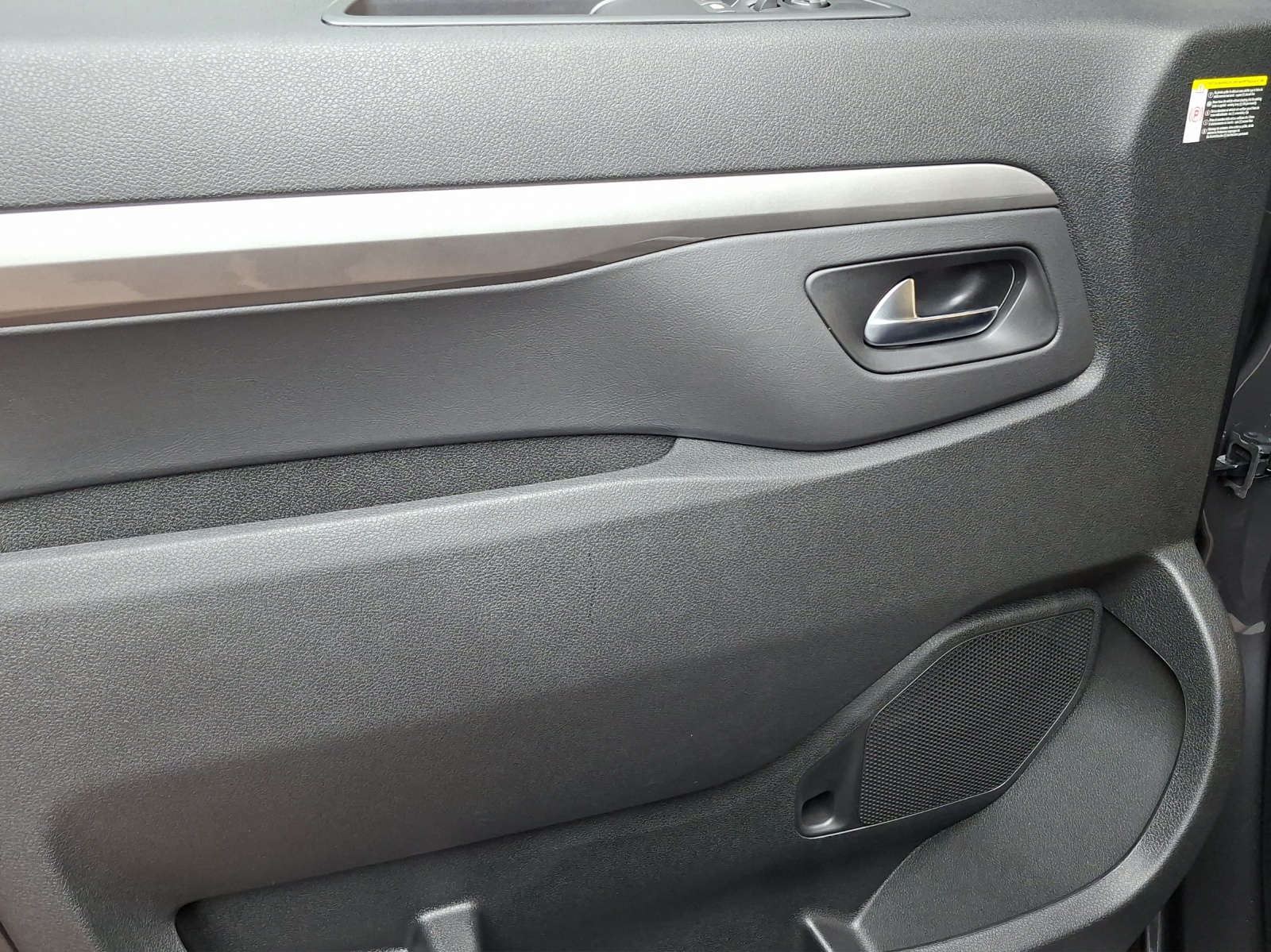 PEUGEOT Traveller Standard 2.2 BlueHDi 180 Business S/S-image-10