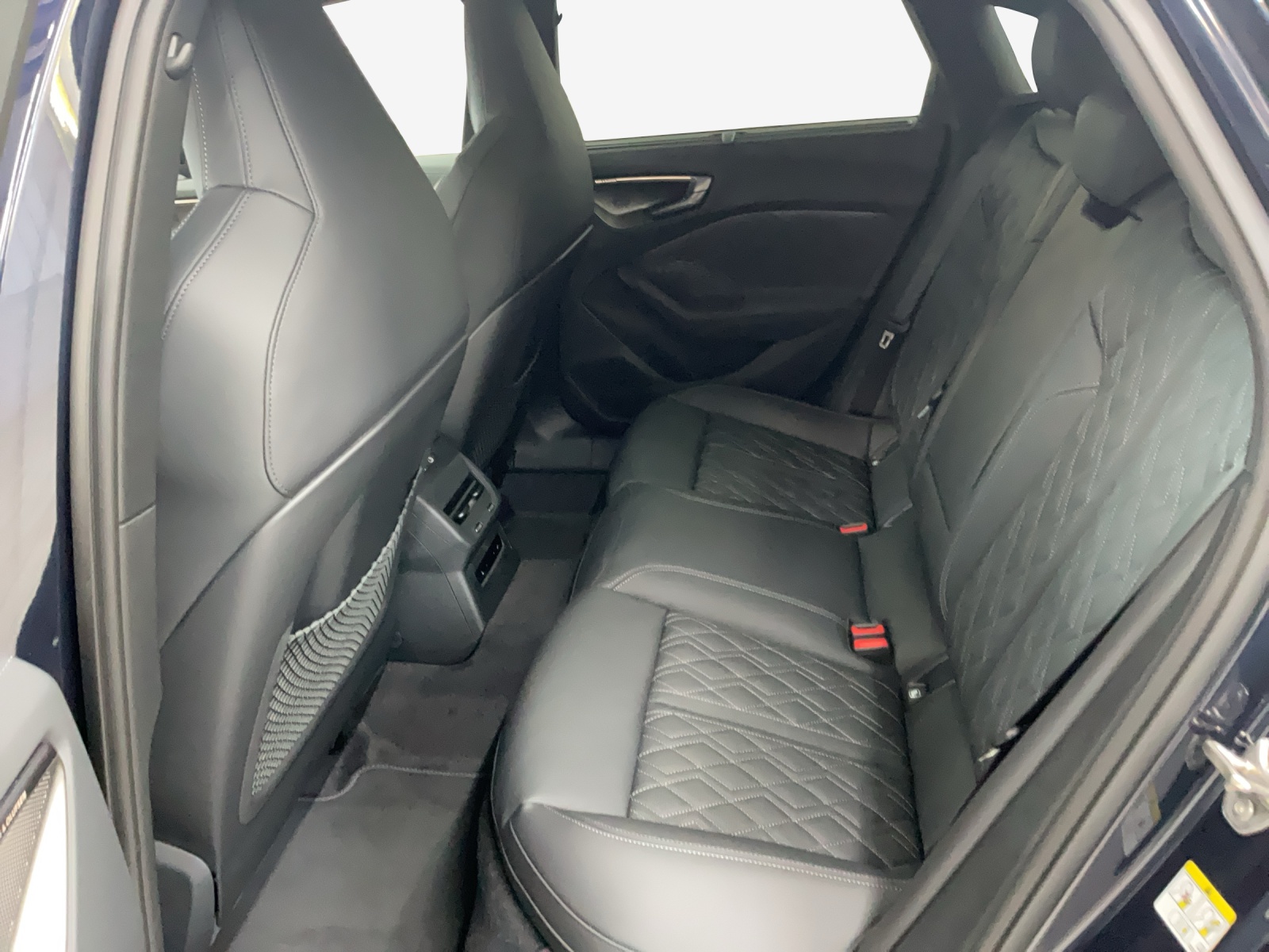 AUDI S5 Limousine TFSI quattro S tronic-image-11