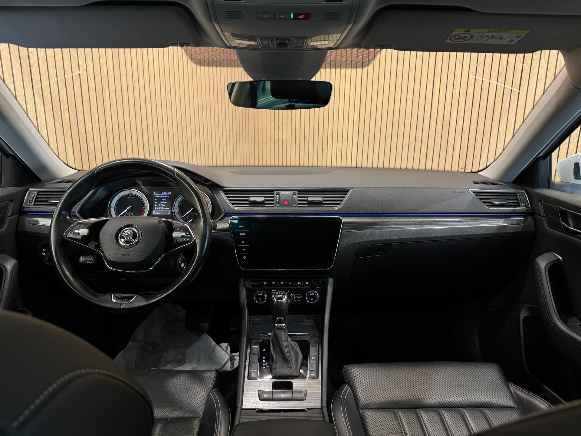SKODA Superb Limousine 2.0 TDI Style DSG-image-6