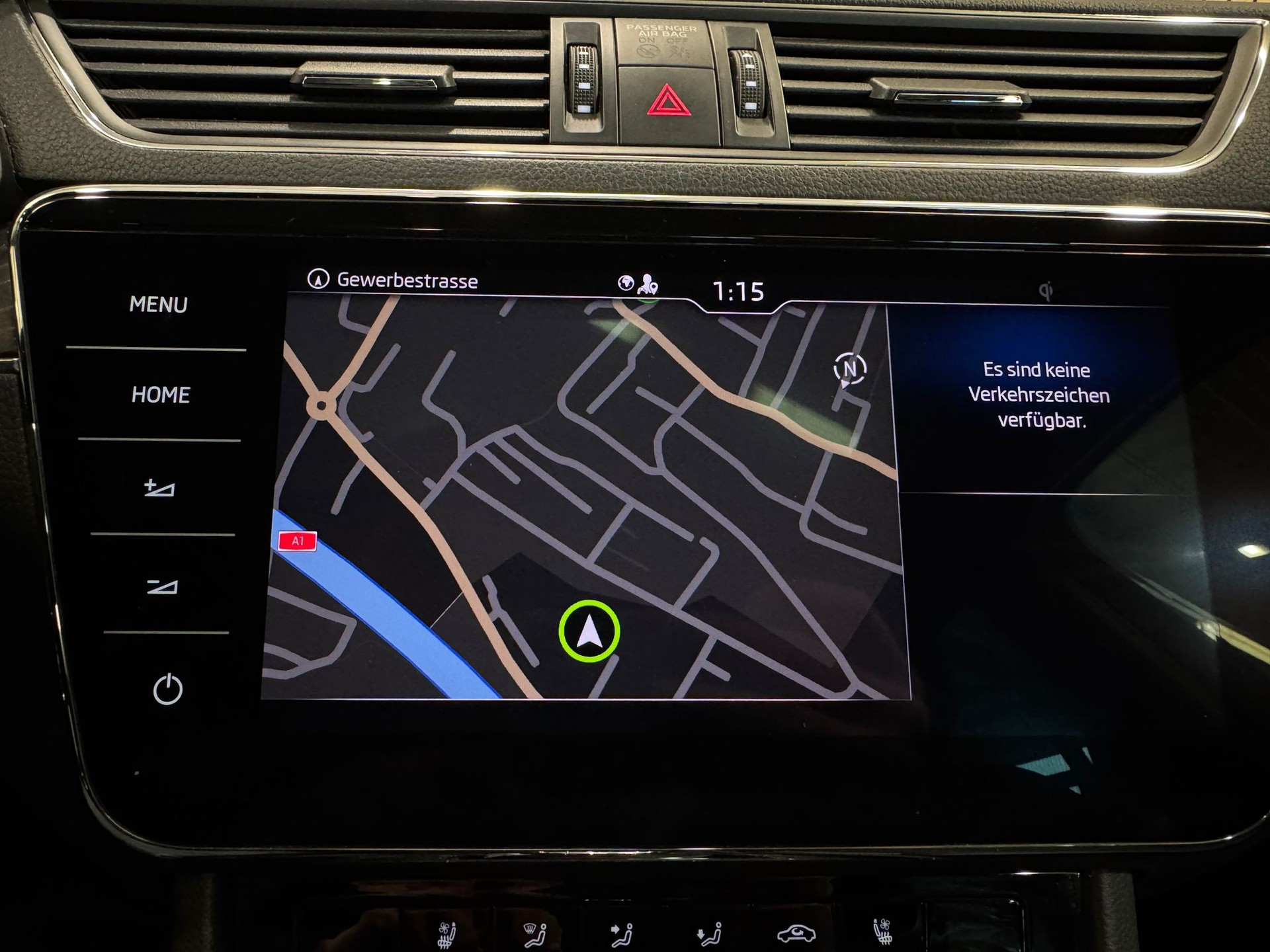 SKODA Superb Limousine 2.0 TDI Style DSG-image-14