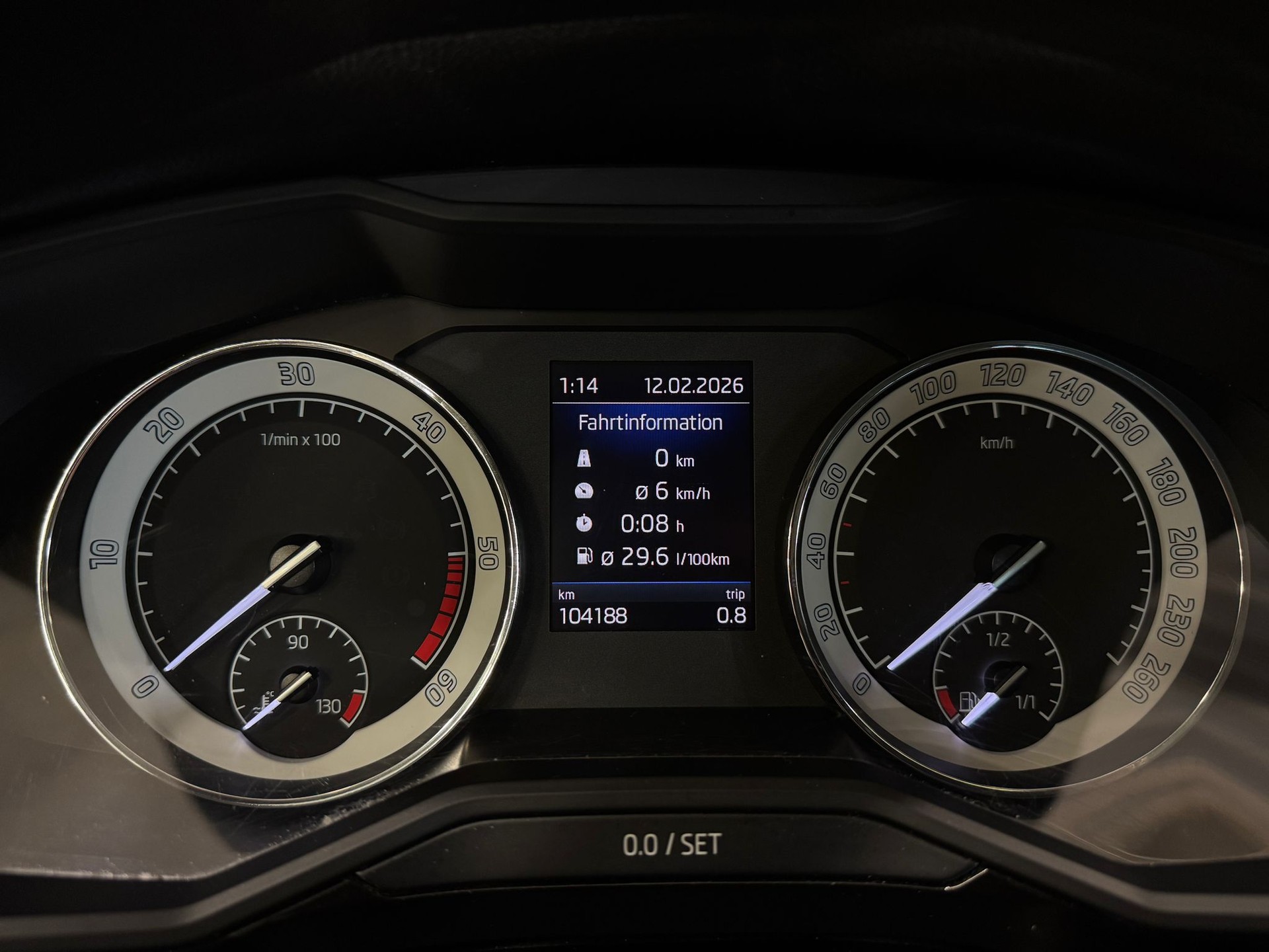 SKODA Superb Limousine 2.0 TDI Style DSG-image-12