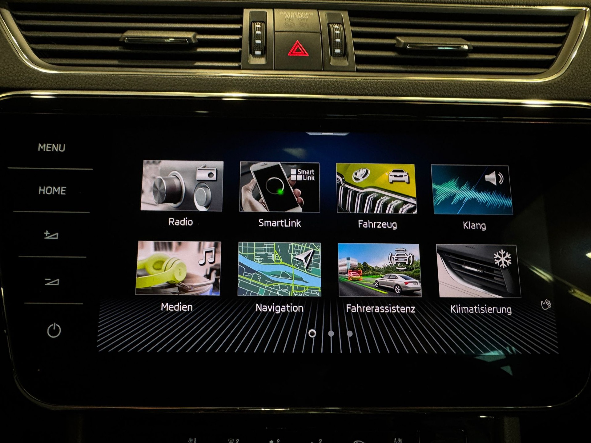 SKODA Superb Limousine 2.0 TDI Style DSG-image-16