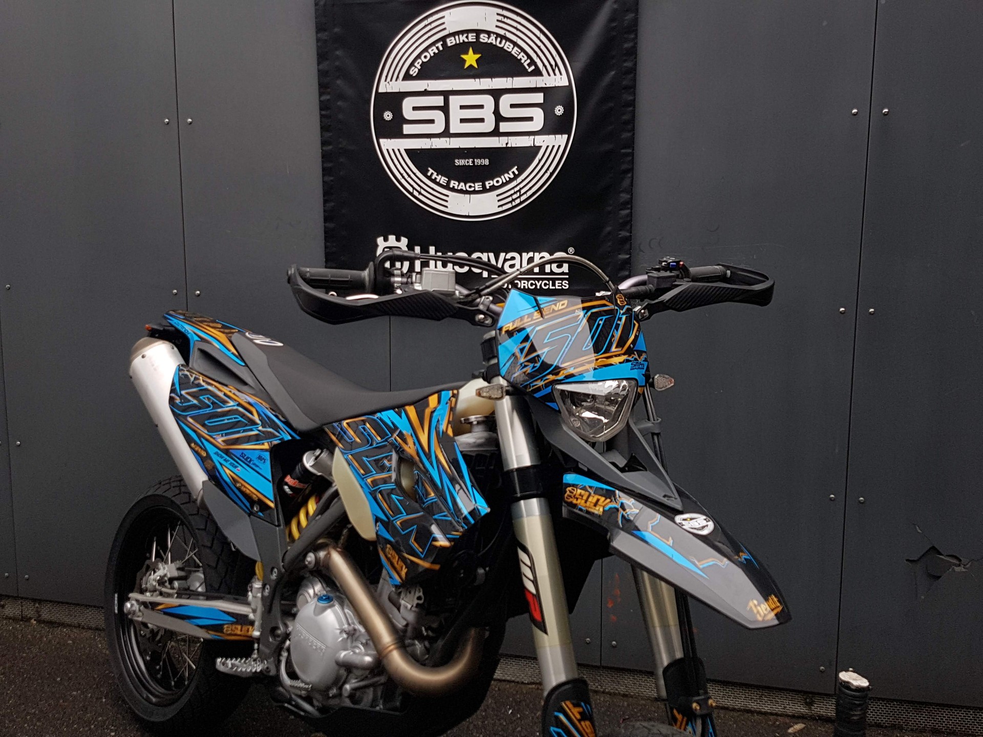 HUSABERG FE 501 Supermoto-showroom-element-2
