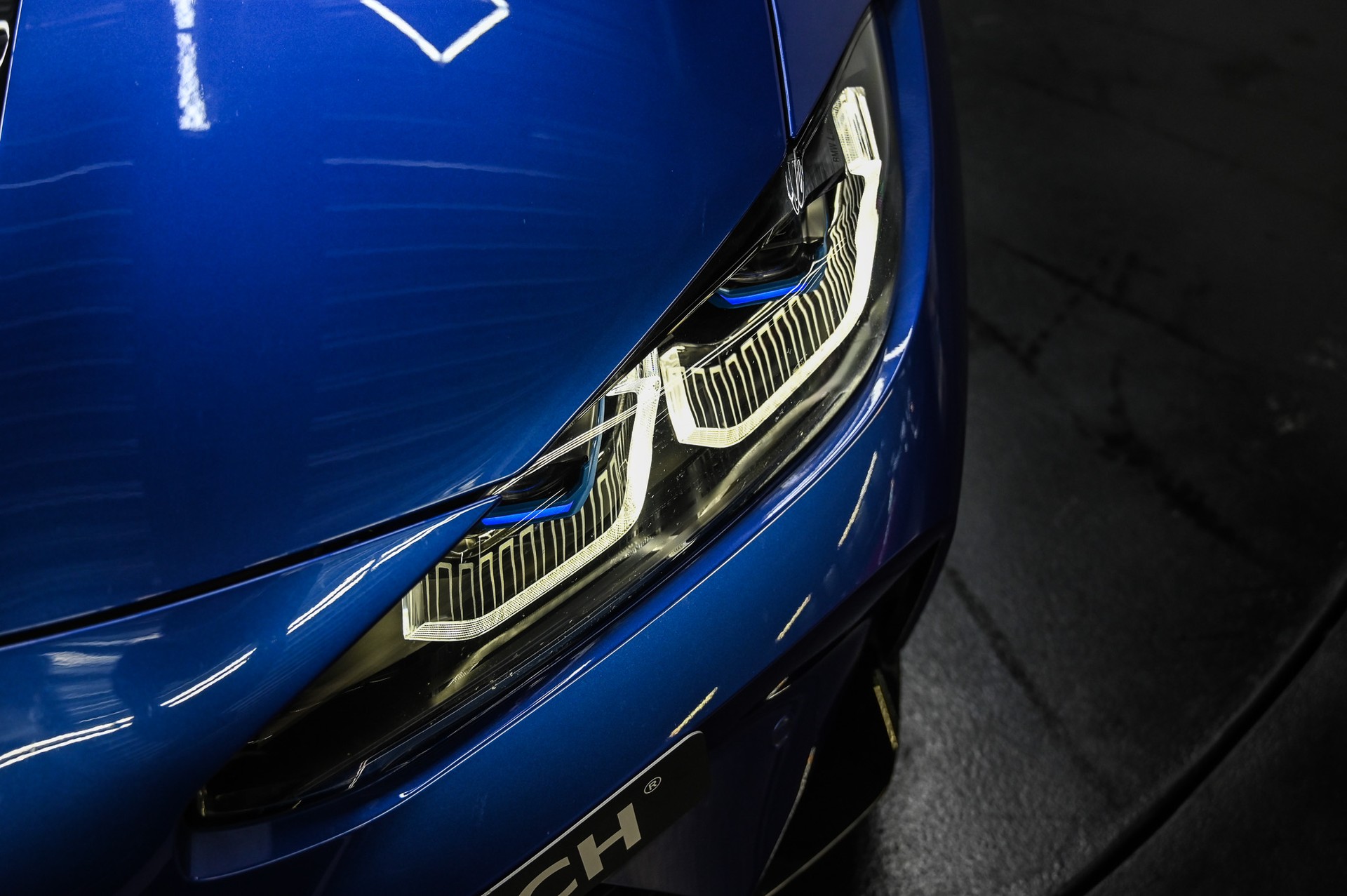 BMW M4 Competition xDrive Coupé-image-21