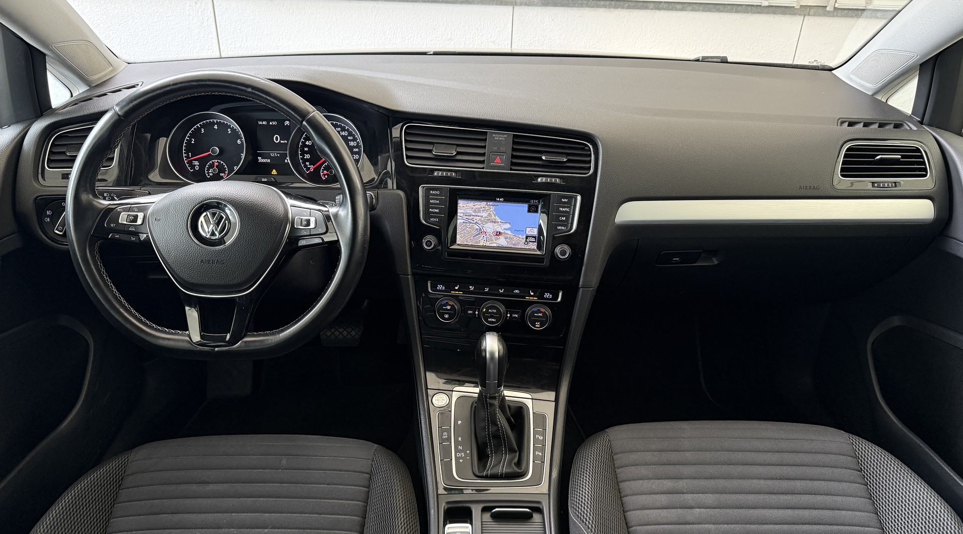 VW Golf Variant 1.4 TSI Cup DSG-image-11