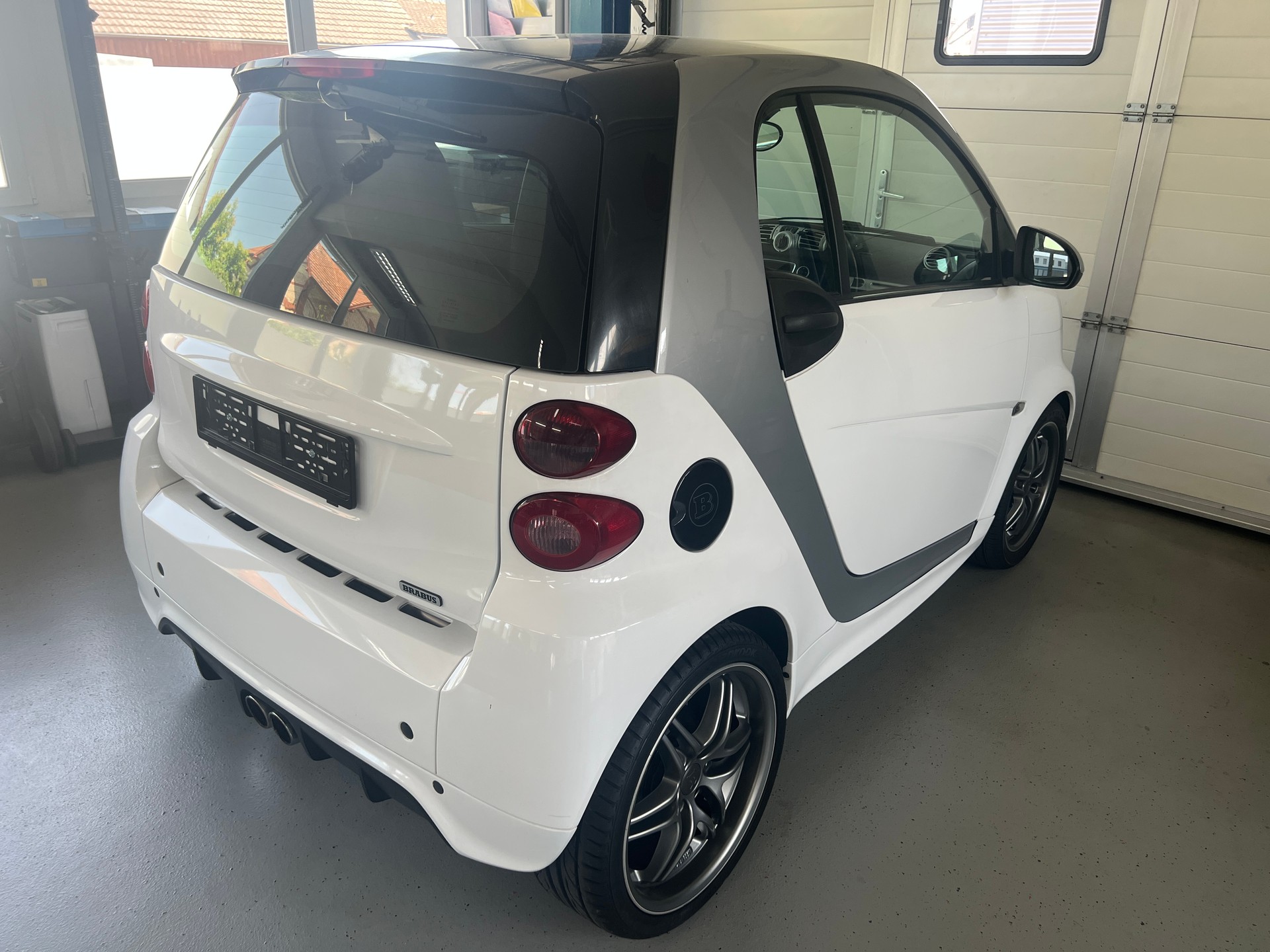 SMART fortwo Brabus softouch-image-3