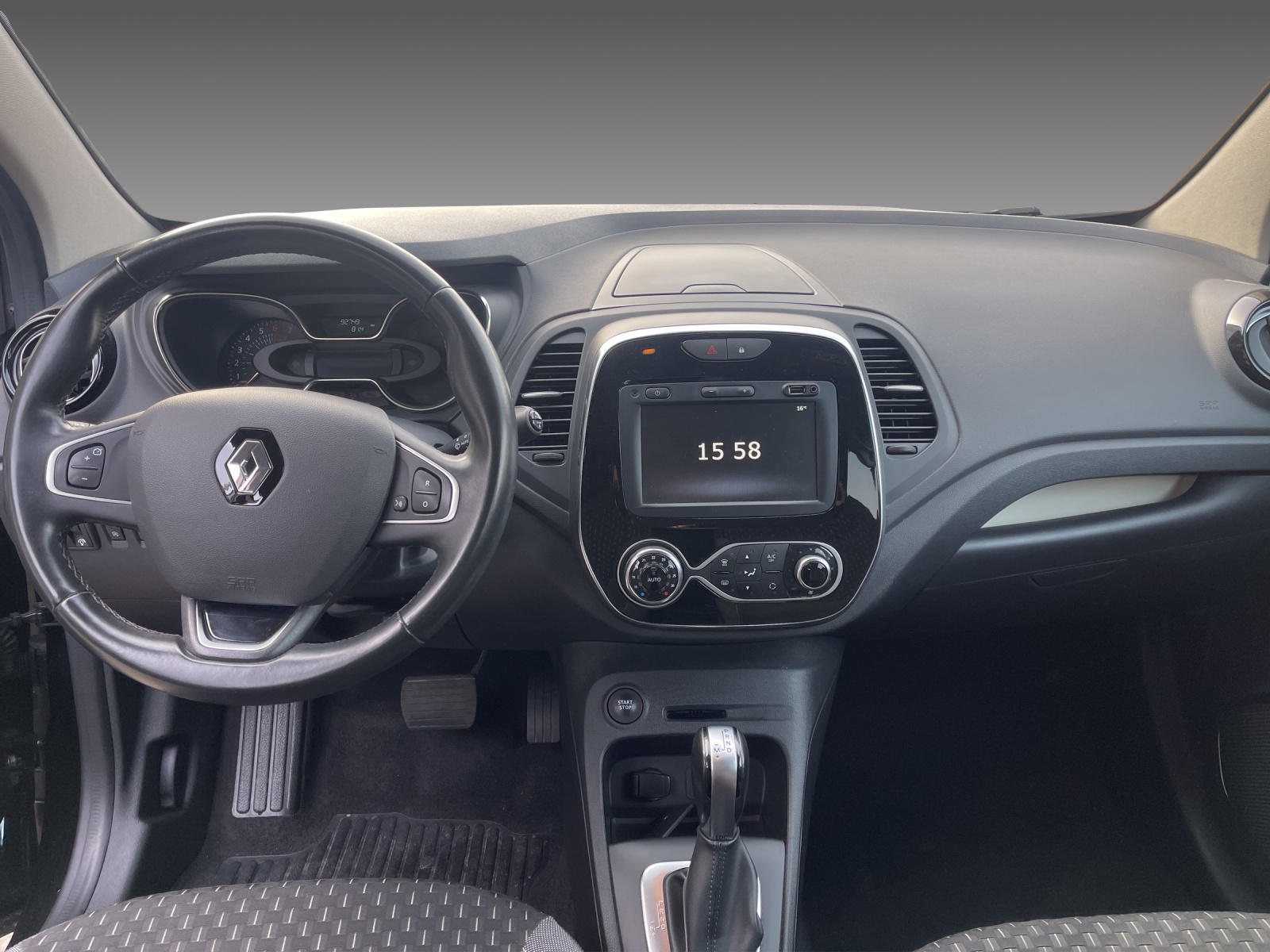 RENAULT Captur 1.3 T 16V Intens EDC-image-12