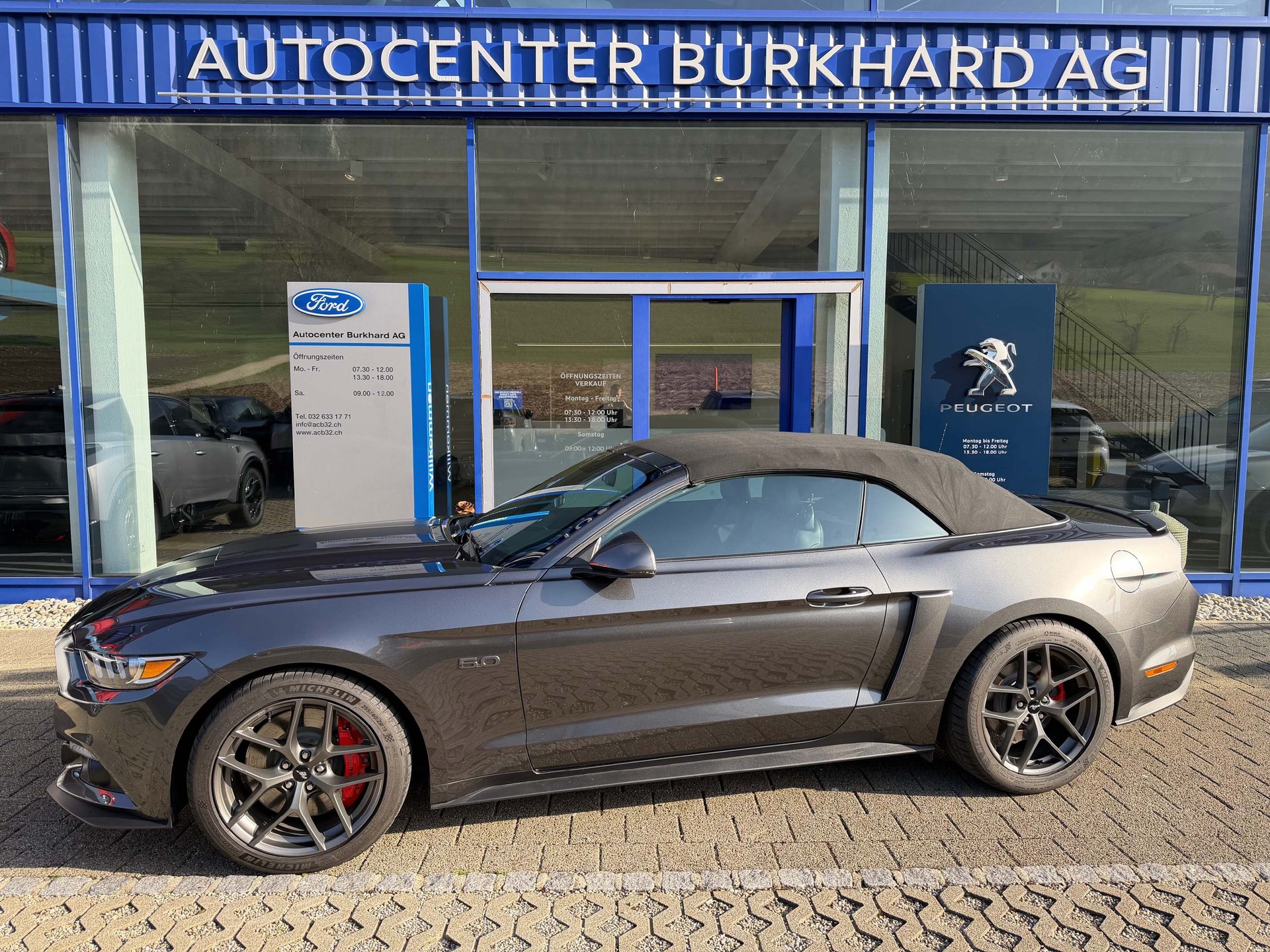 FORD Mustang Convertible 5.0 V8 GT-image-0