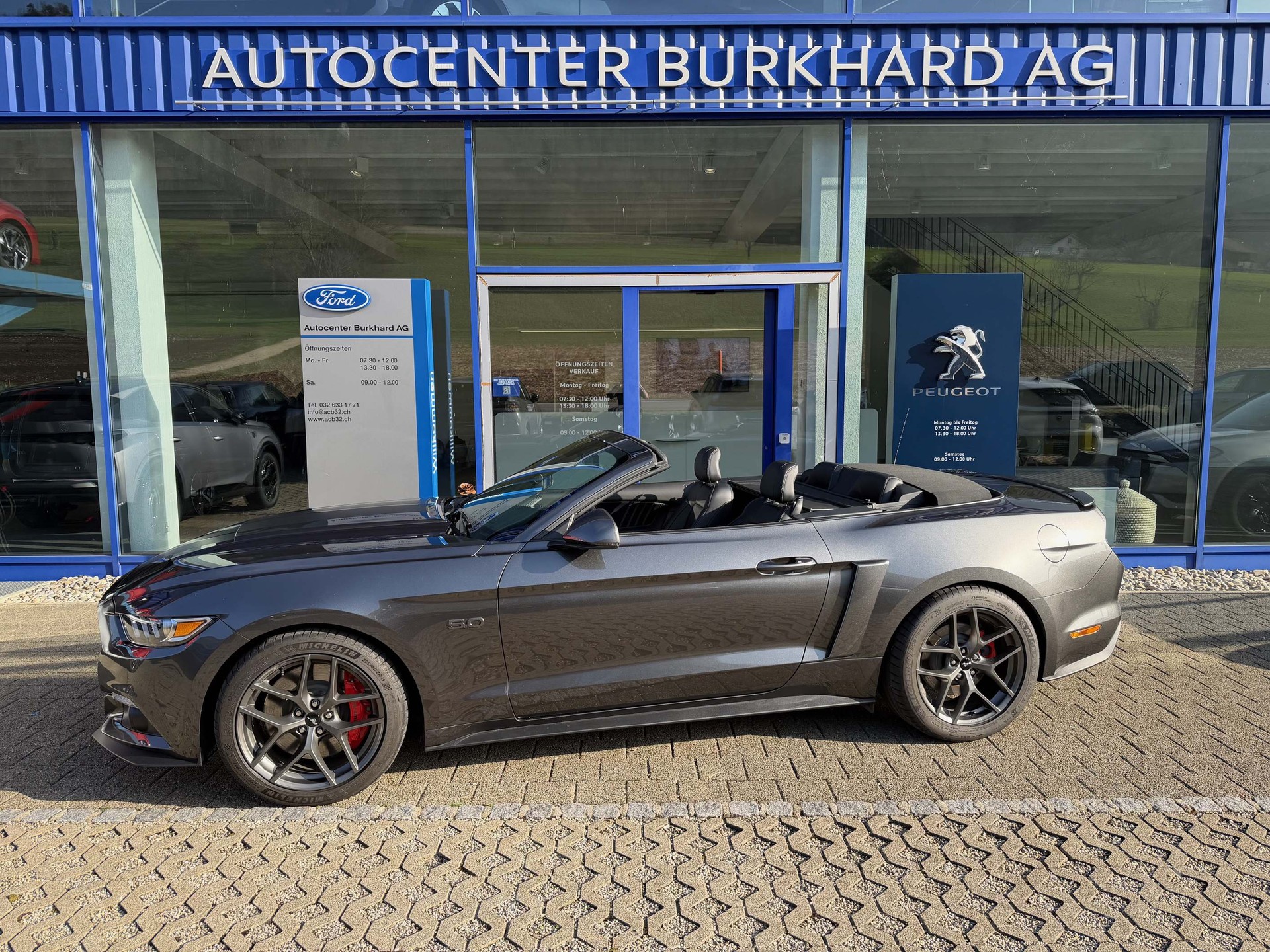 FORD Mustang Convertible 5.0 V8 GT-image-8