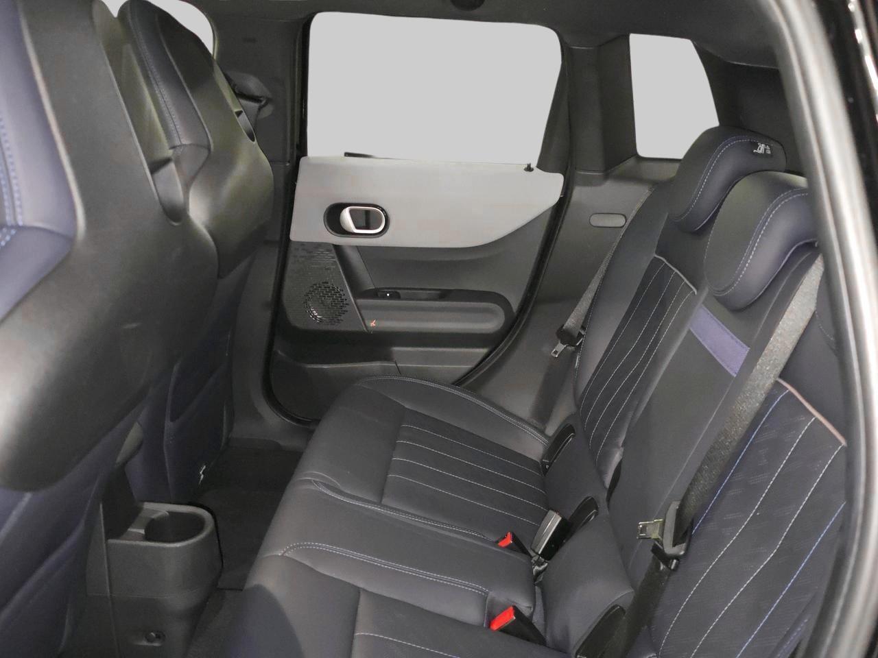 MINI Cooper C (5 door)-image-14