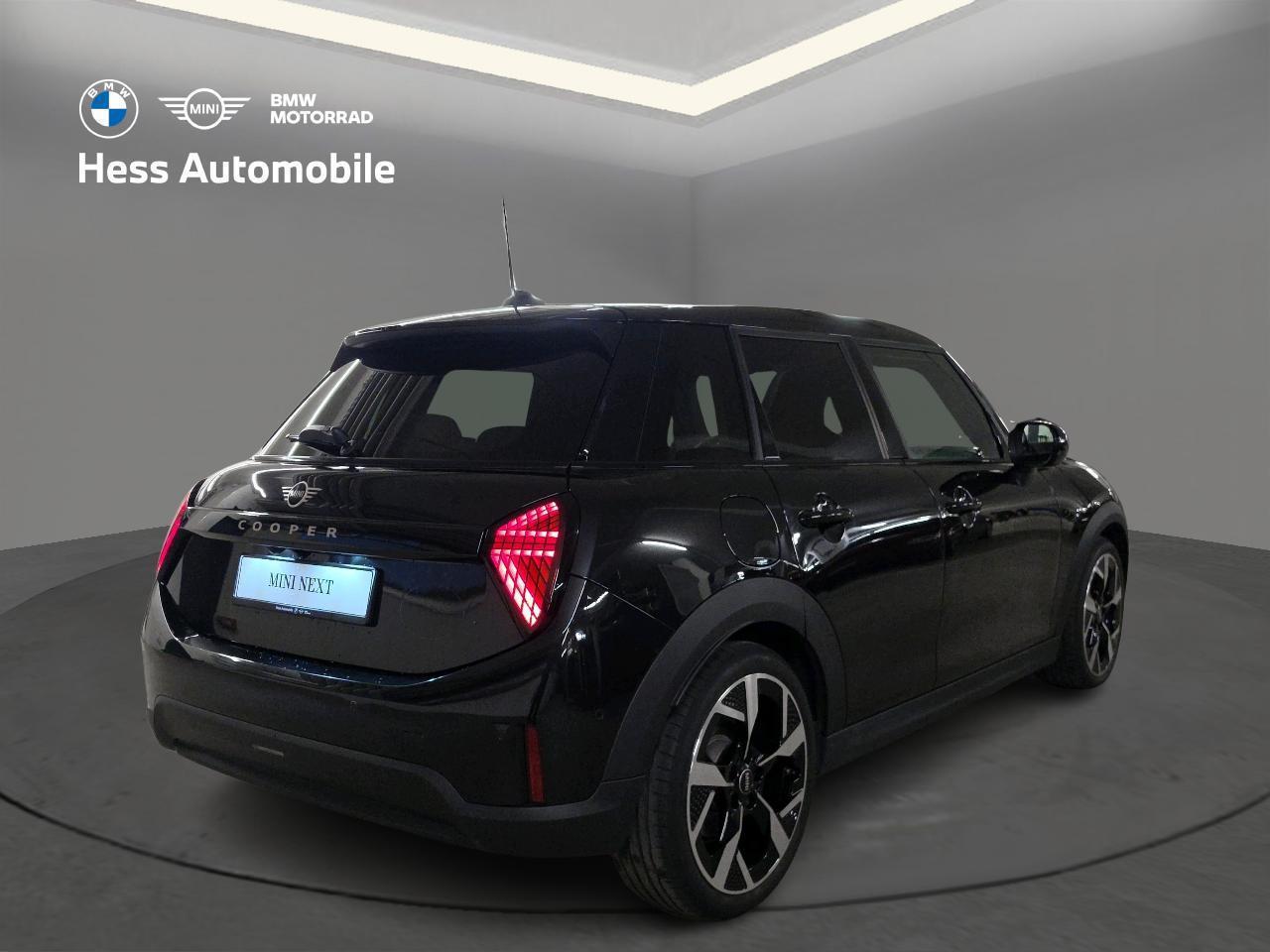 MINI Cooper C (5 door)-showroom-element-2