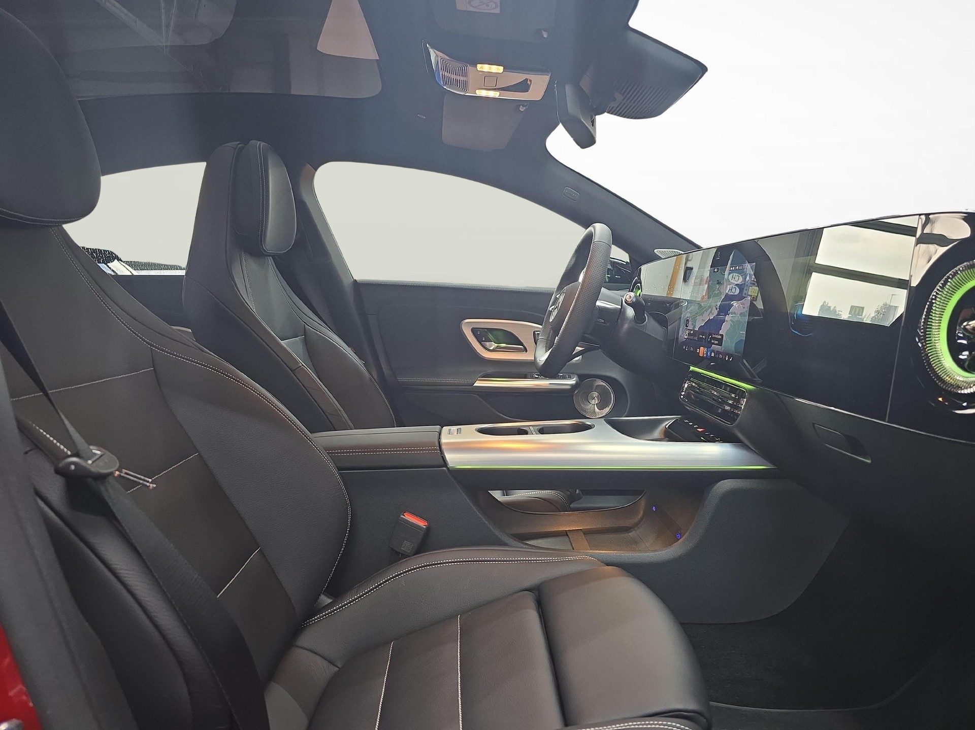 MERCEDES-BENZ CLA 350 4MATIC EQ Technology AMG Line-image-6