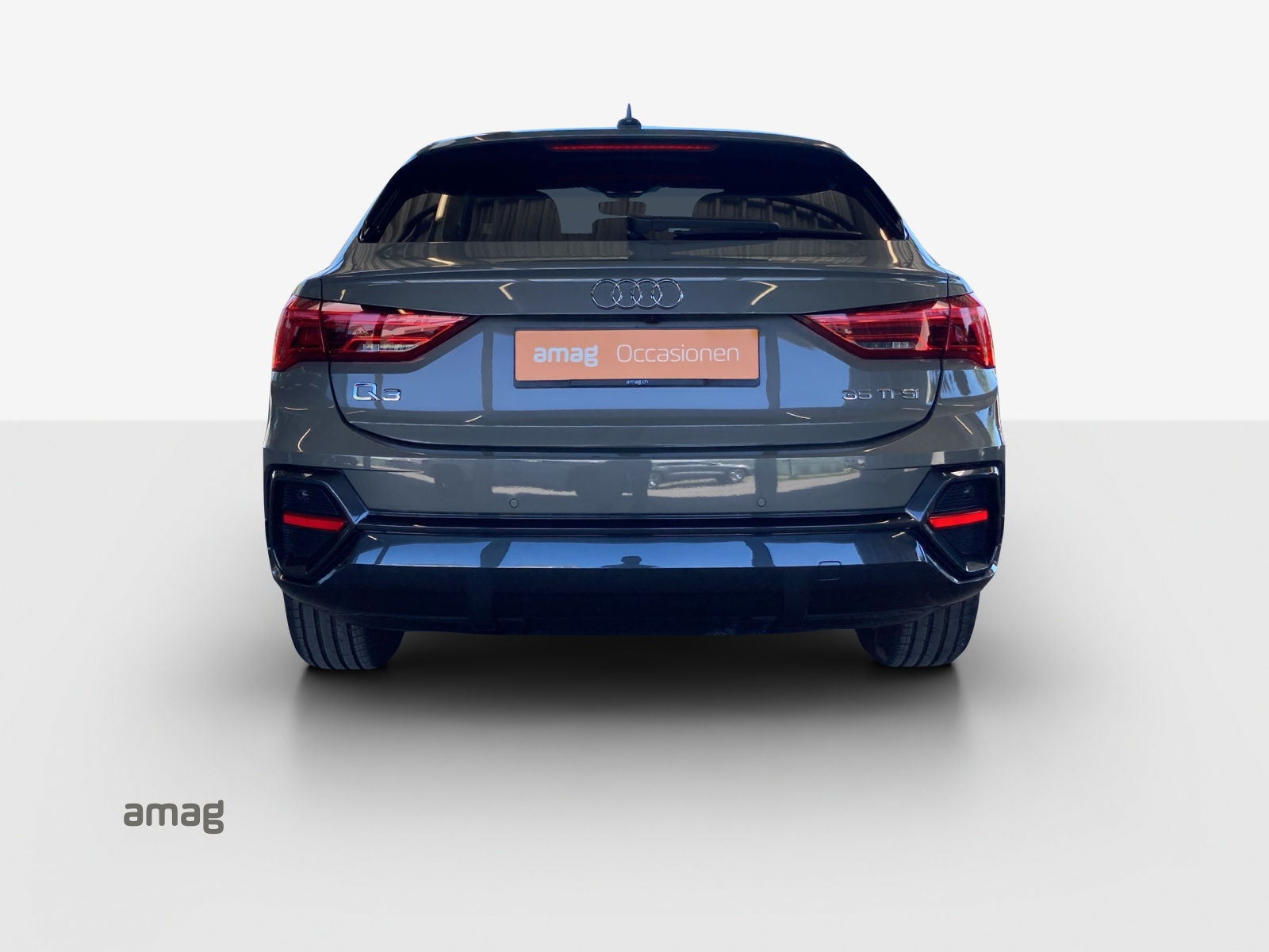 AUDI Q3 Sportback 35 TFSI Attraction S-tronic-image-3