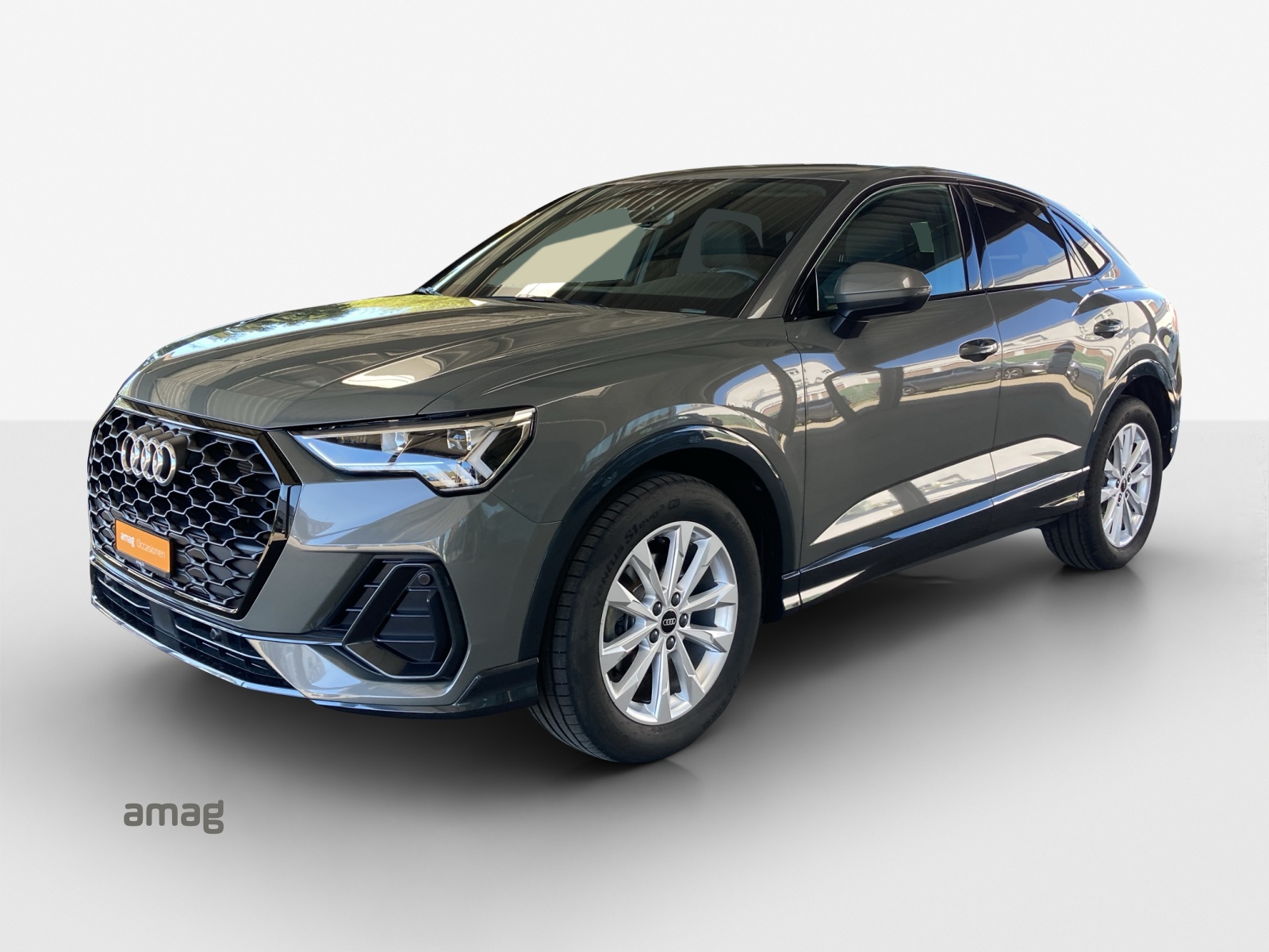 AUDI Q3 Sportback 35 TFSI Attraction S-tronic-image-0