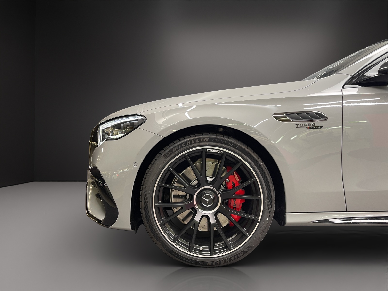 MERCEDES-BENZ AMG E 53 Hybrid 4MATIC+ Limousie-image-10