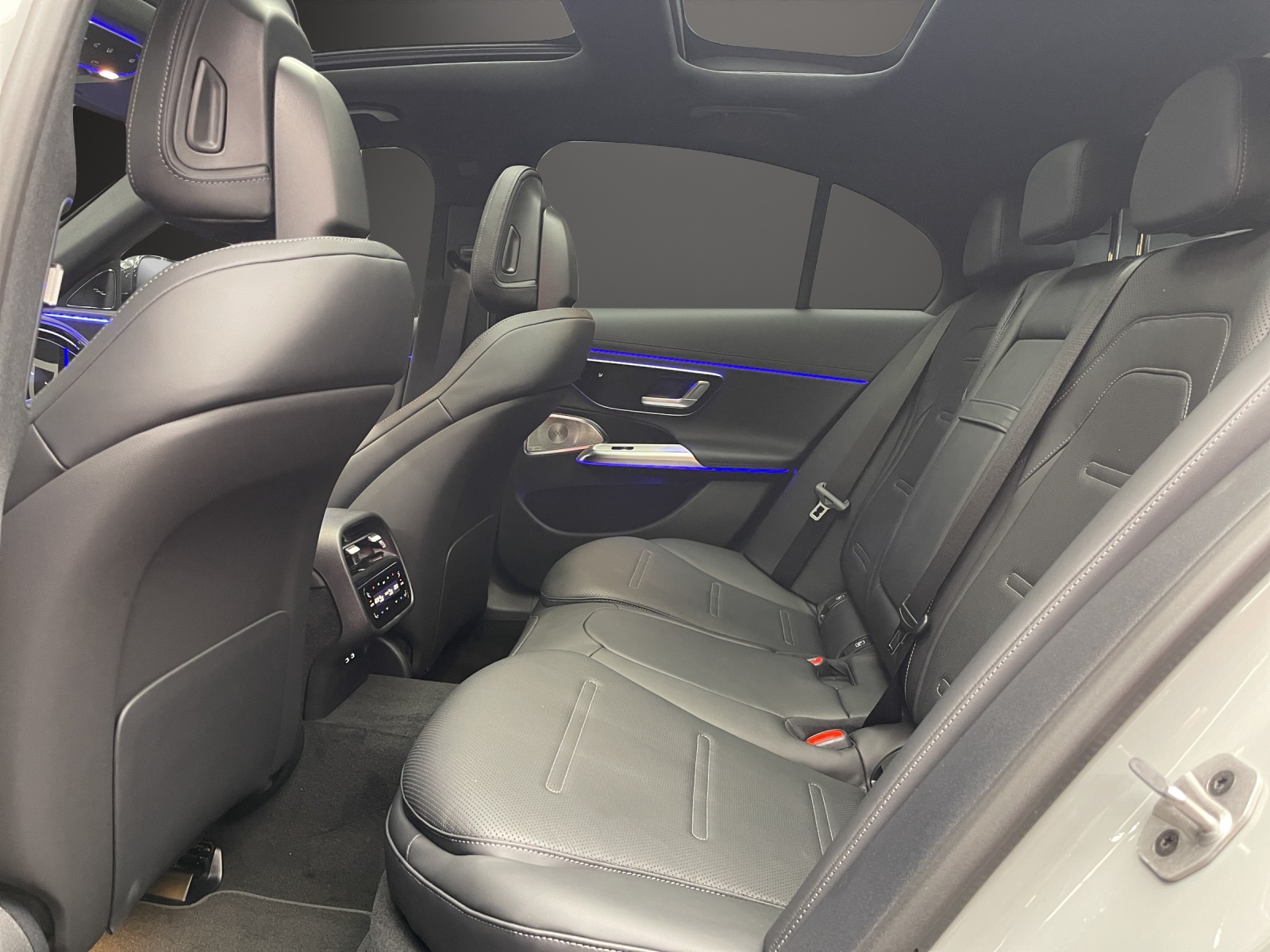MERCEDES-BENZ AMG E 53 Hybrid 4MATIC+ Limousie-image-8
