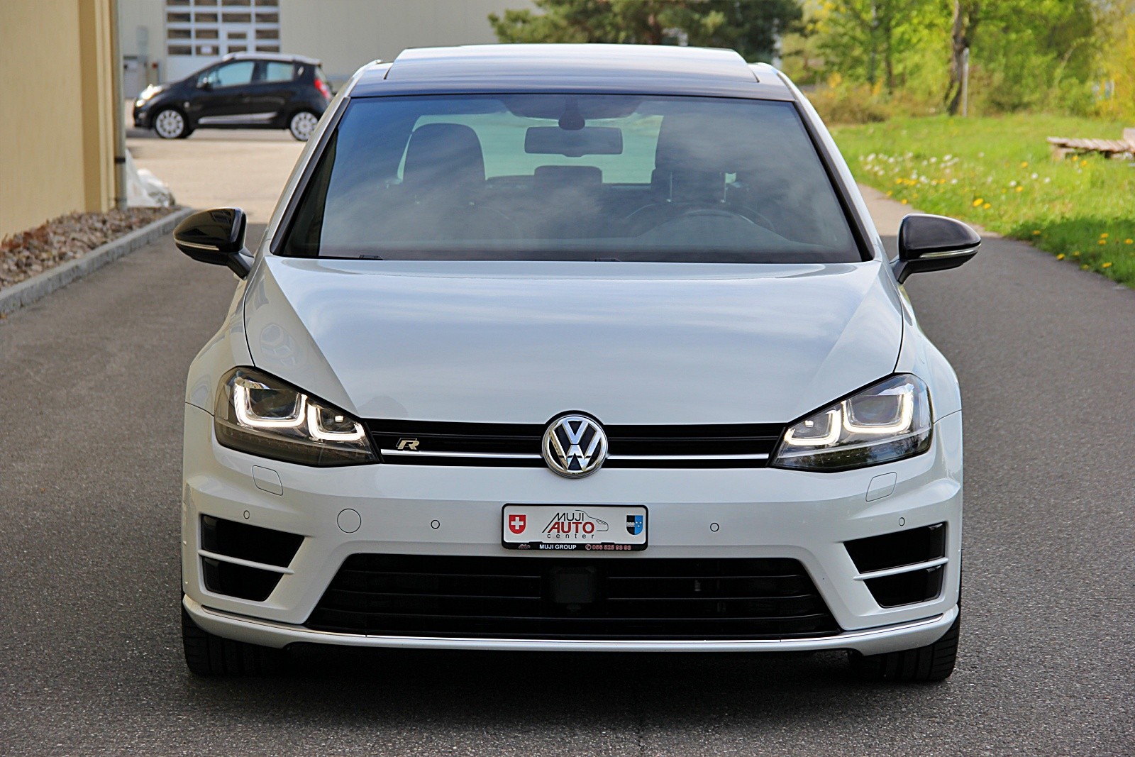 VW Golf 2.0 TSI R 4Motion DSG-image-7