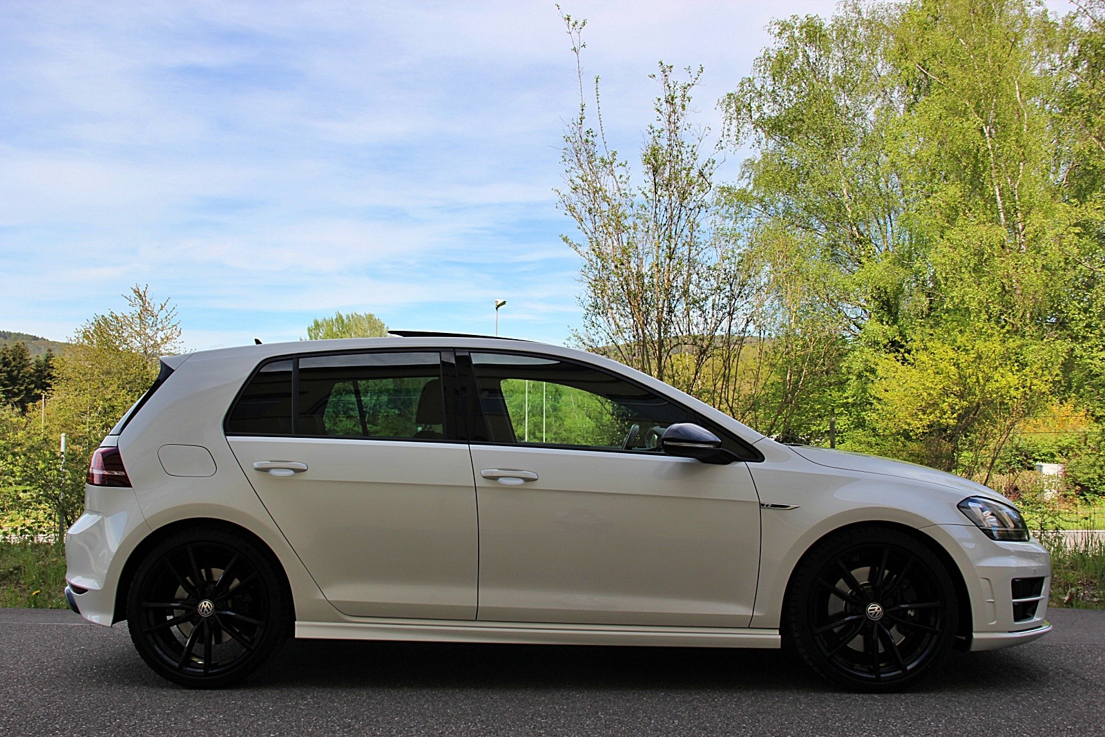 VW Golf 2.0 TSI R 4Motion DSG-image-5