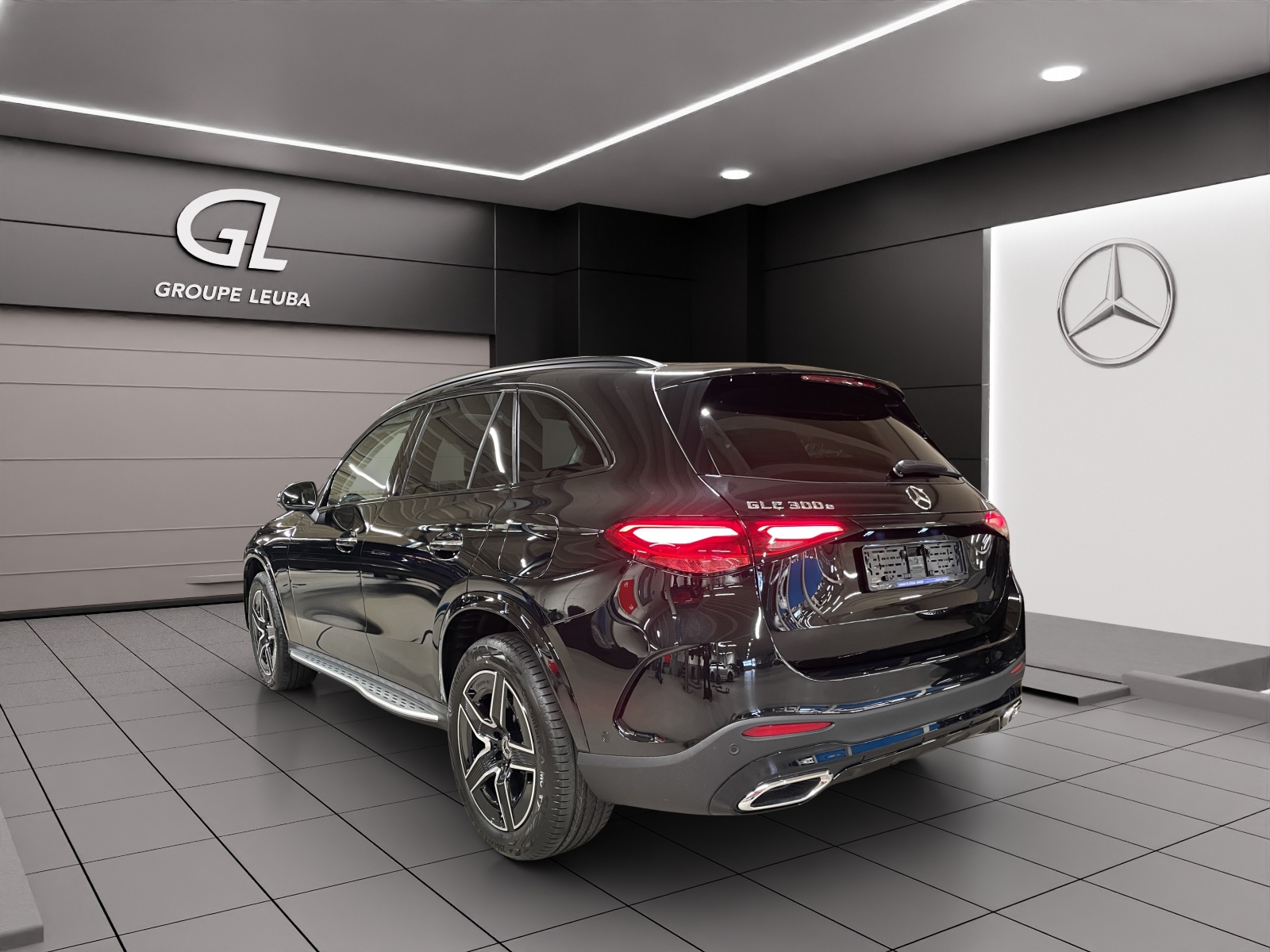 Image MERCEDES-BENZ GLC-300 GLC 300 e 4Matic EQ Star 9G-Tronic