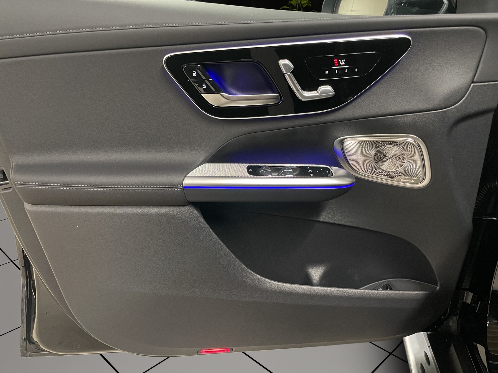 Image MERCEDES-BENZ GLC-300 GLC 300 e 4Matic EQ Star 9G-Tronic