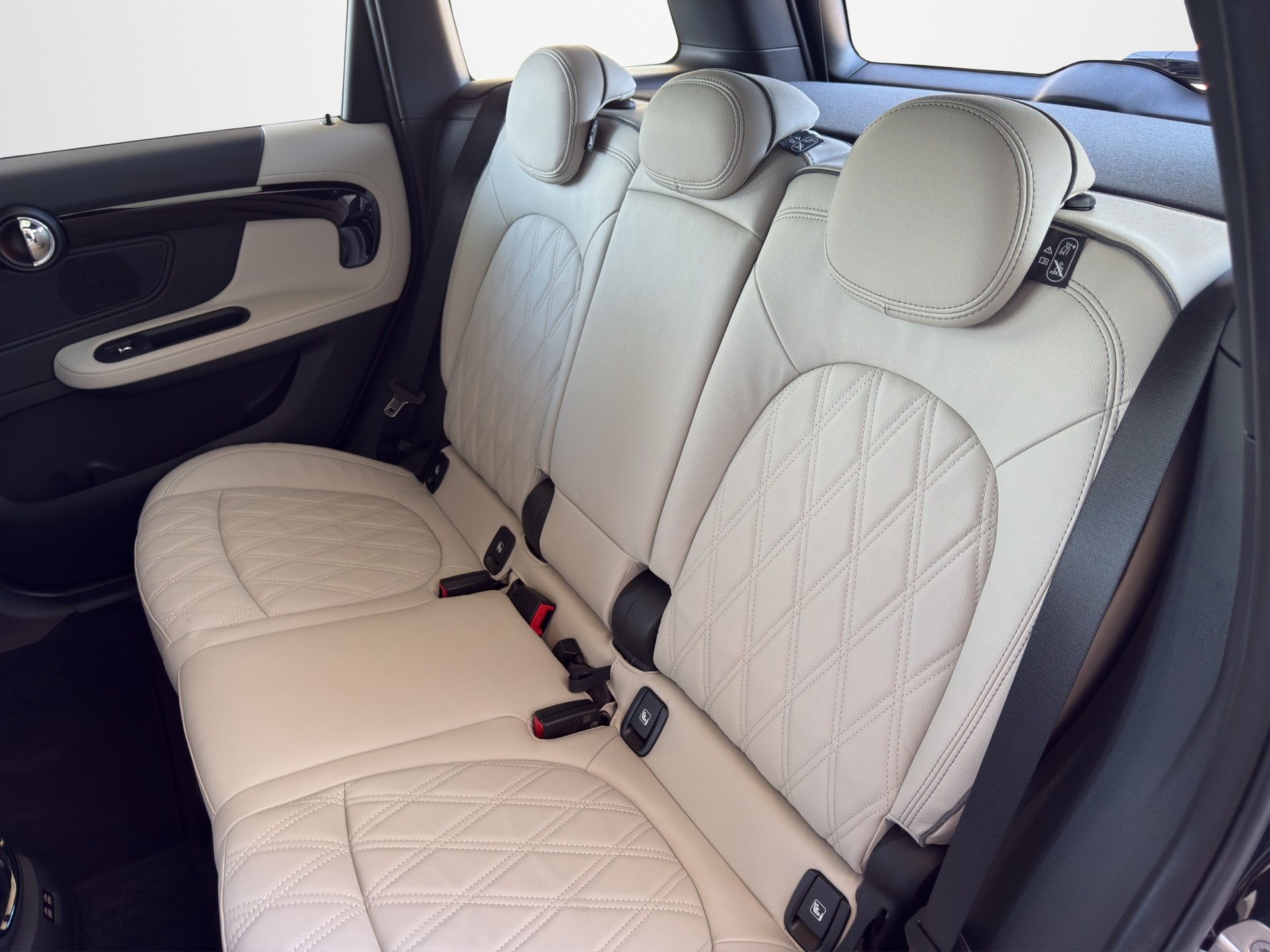 MINI Countryman Cooper ALL4 Steptronic-image-13