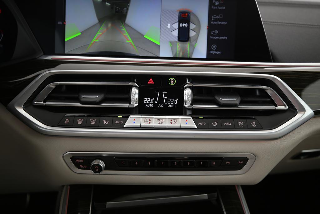 BMW X5 M50i xDrive-image-8