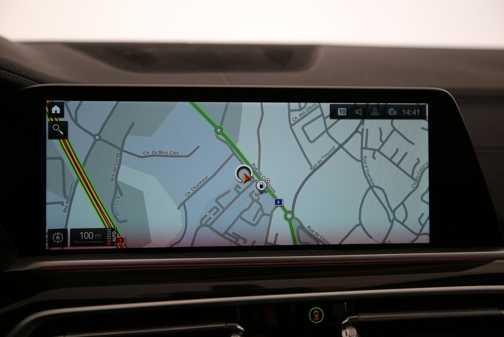 BMW X5 M50i xDrive-image-6