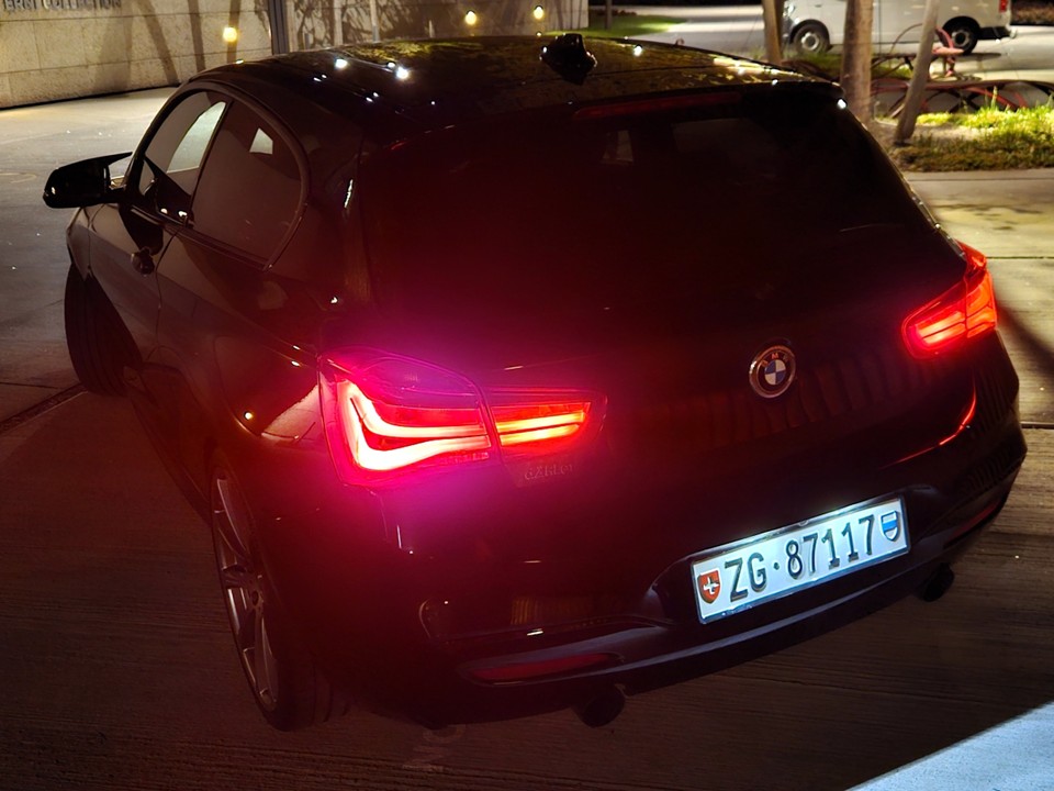 BMW M140i xDrive Steptronic-image-14