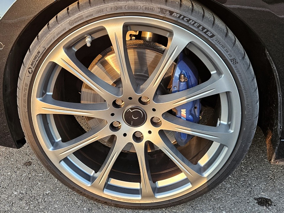 BMW M140i xDrive Steptronic-image-7