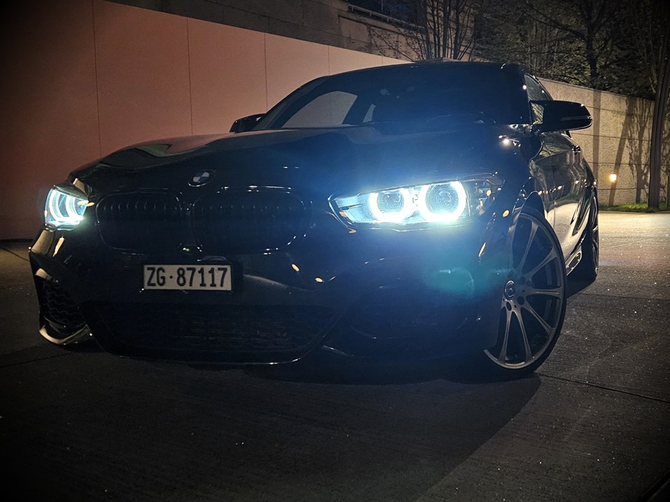 BMW M140i xDrive Steptronic-image-11