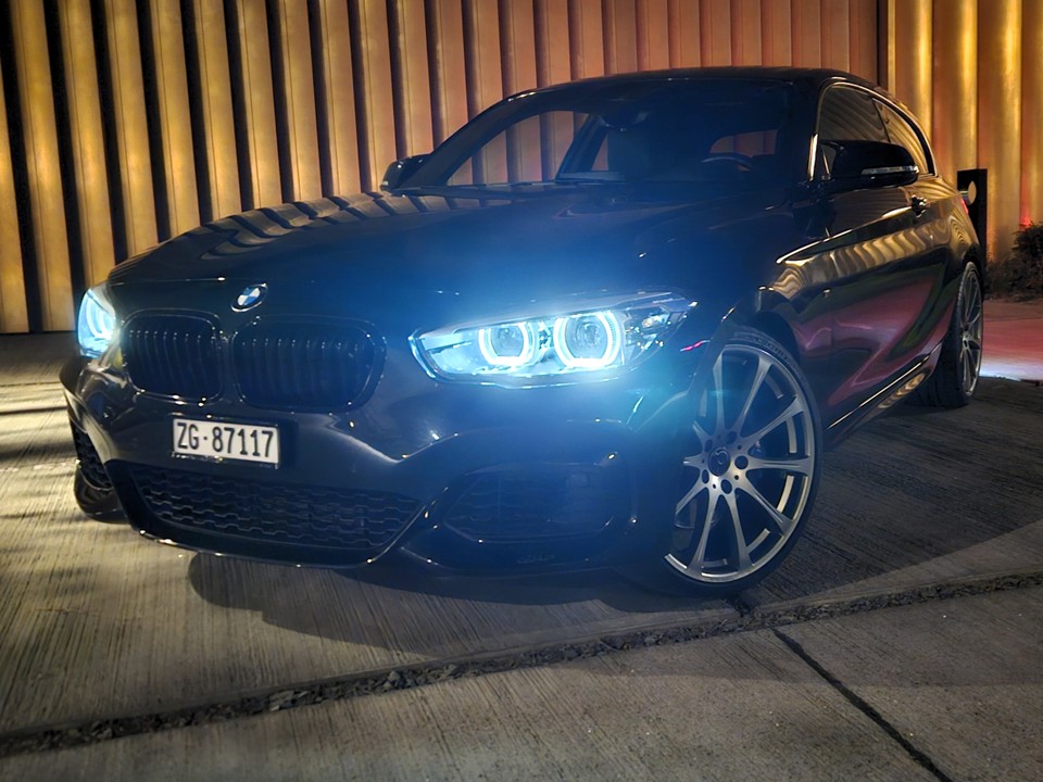 BMW M140i xDrive Steptronic-image-12