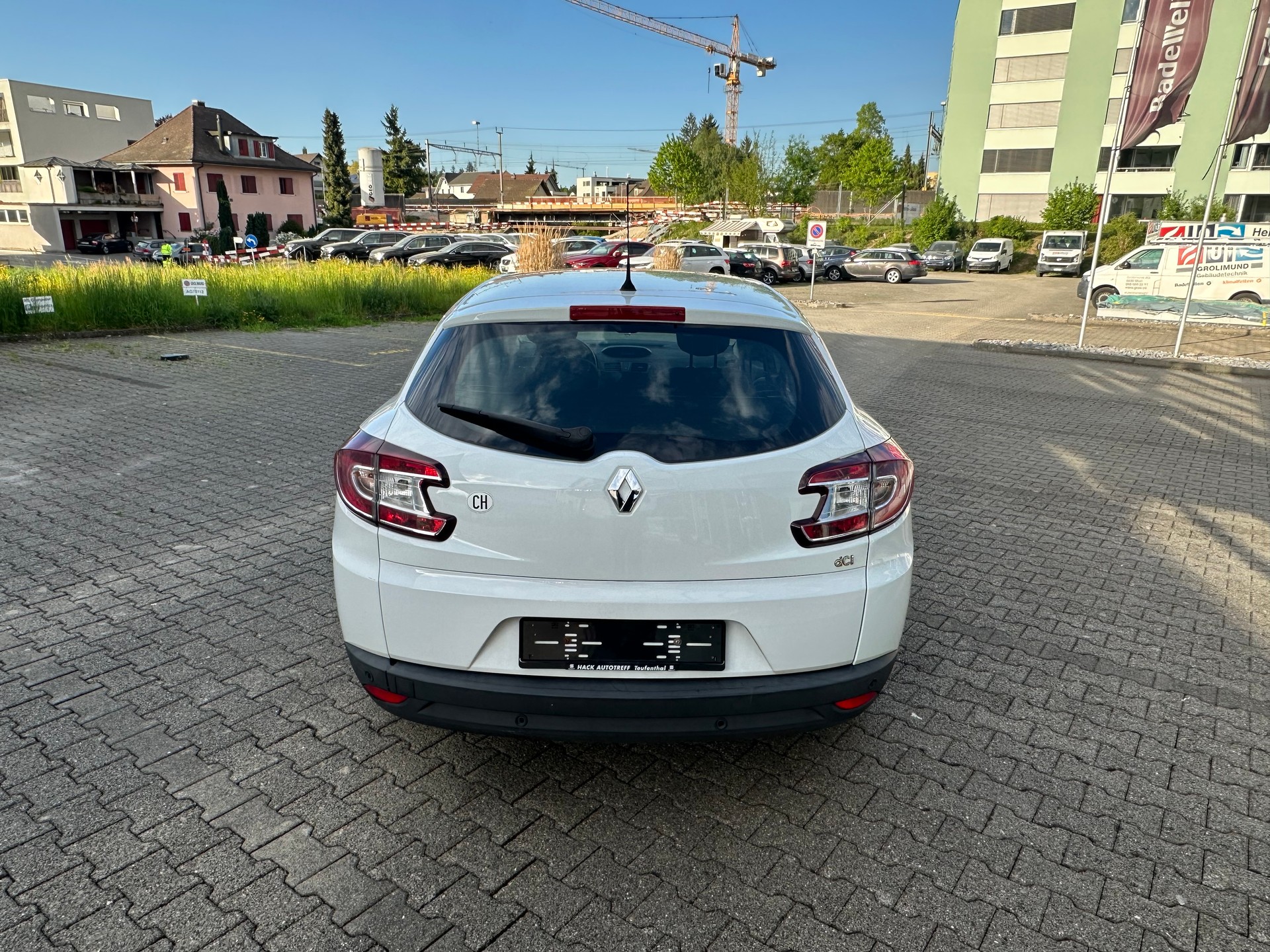 RENAULT Mégane Grandtour 1.5 dCi Dynamique EDC-image-3
