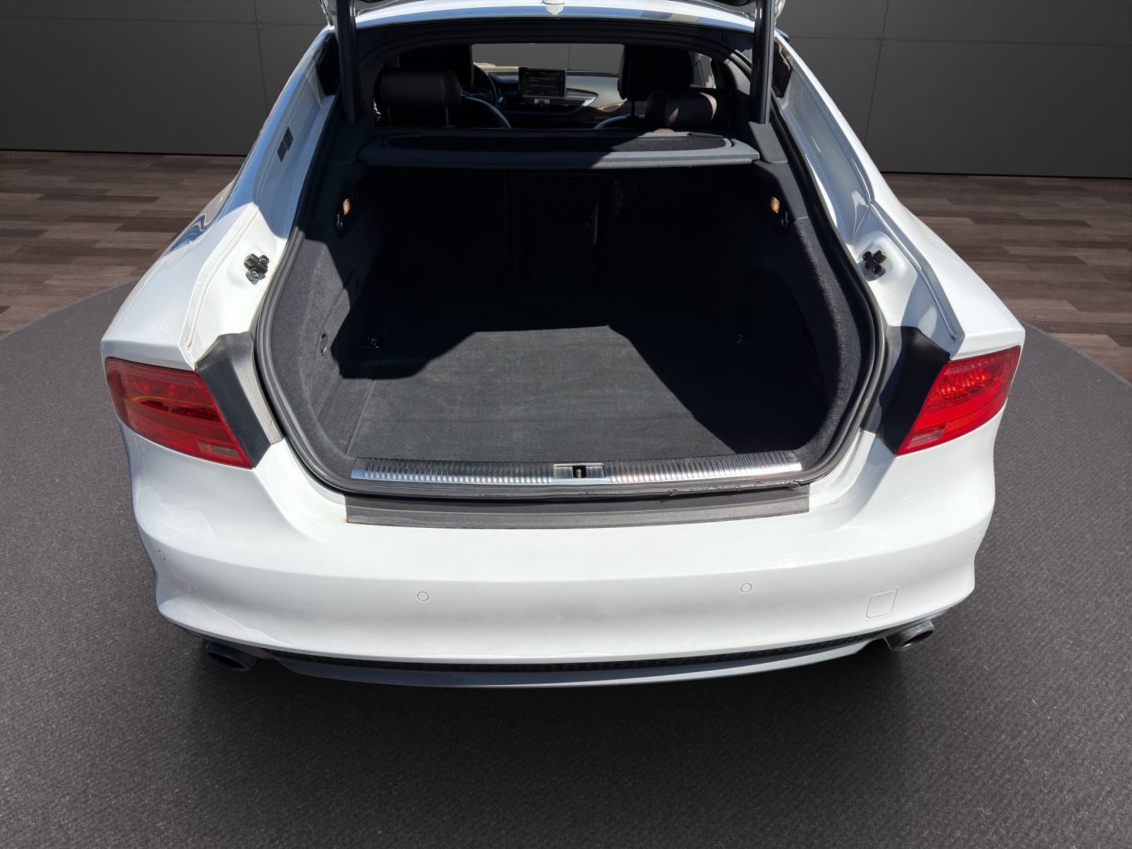 AUDI A7 Sportback 3.0 TFSI quattro S-tronic Komfort & Performance-image-5