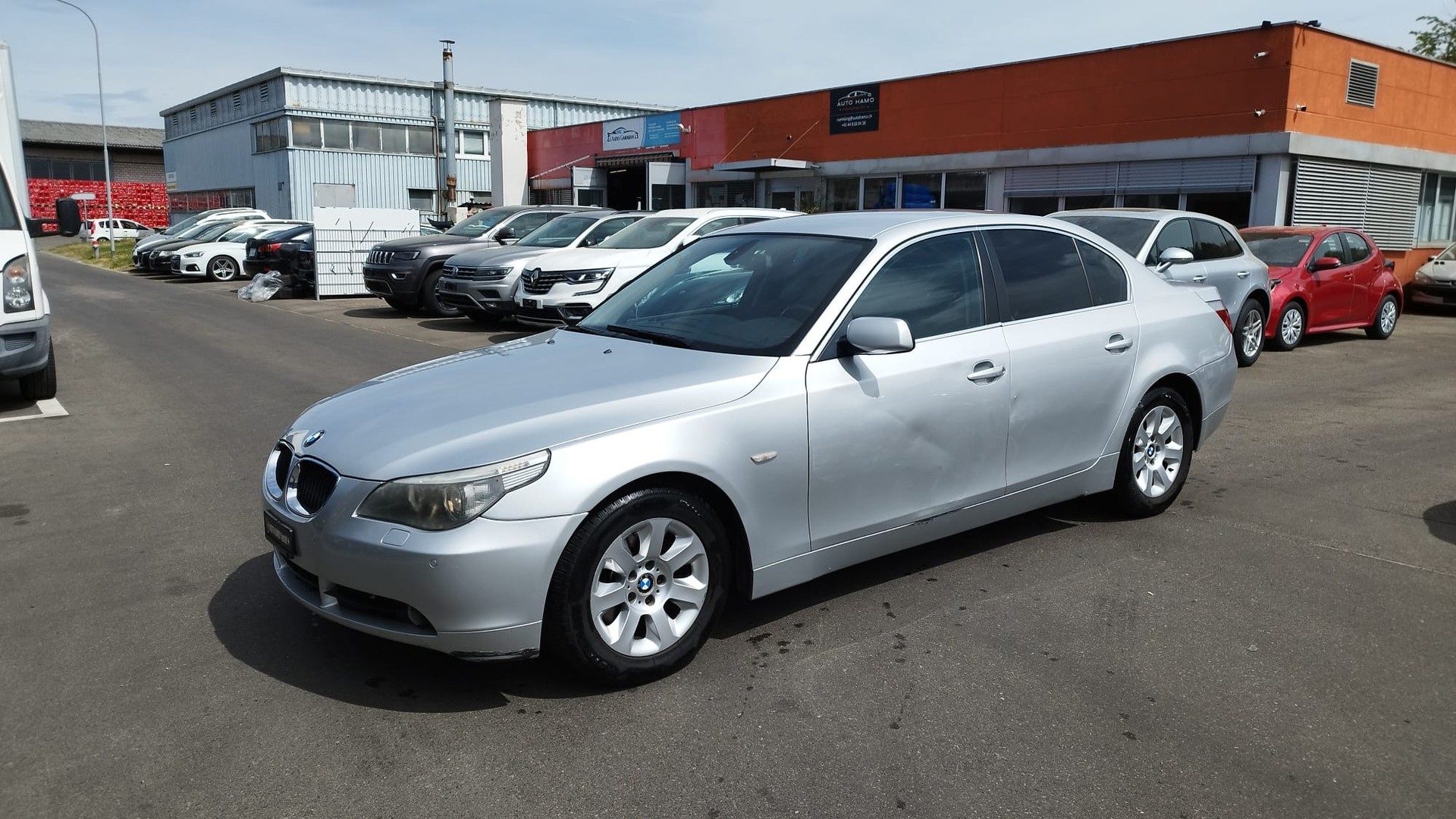 BMW 525i-image-0