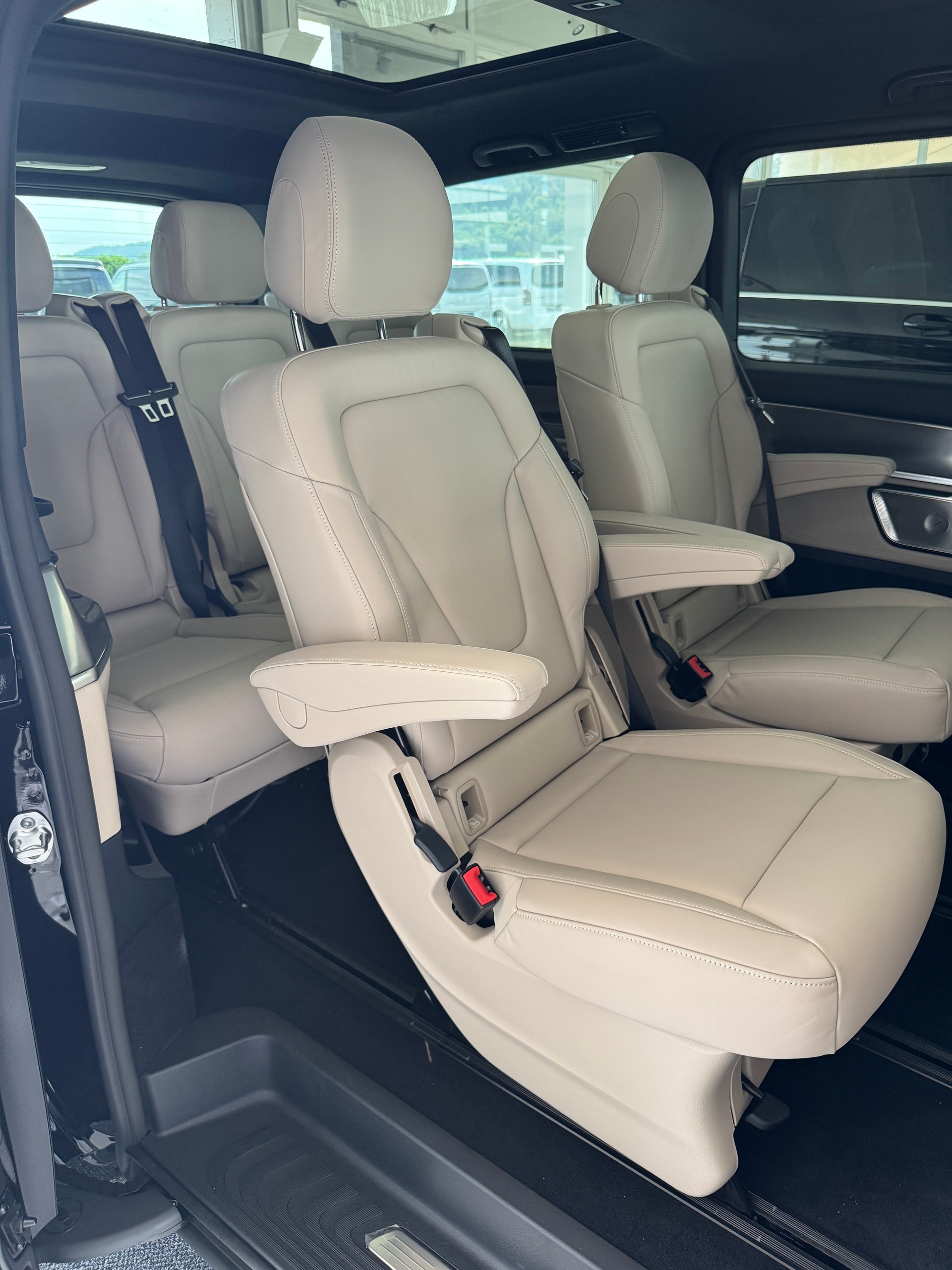 MERCEDES-BENZ V 300 d 4MATIC EXCLUSIVE 3200mm L-image-7