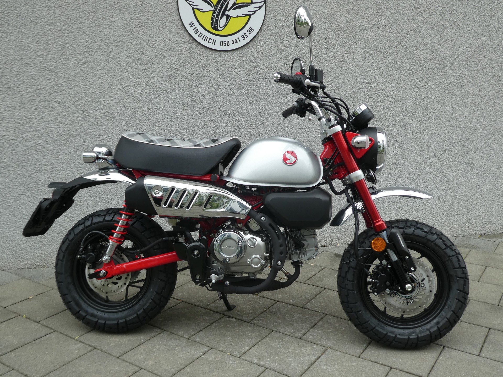 HONDA Z 125 Monkey-showroom-element-2