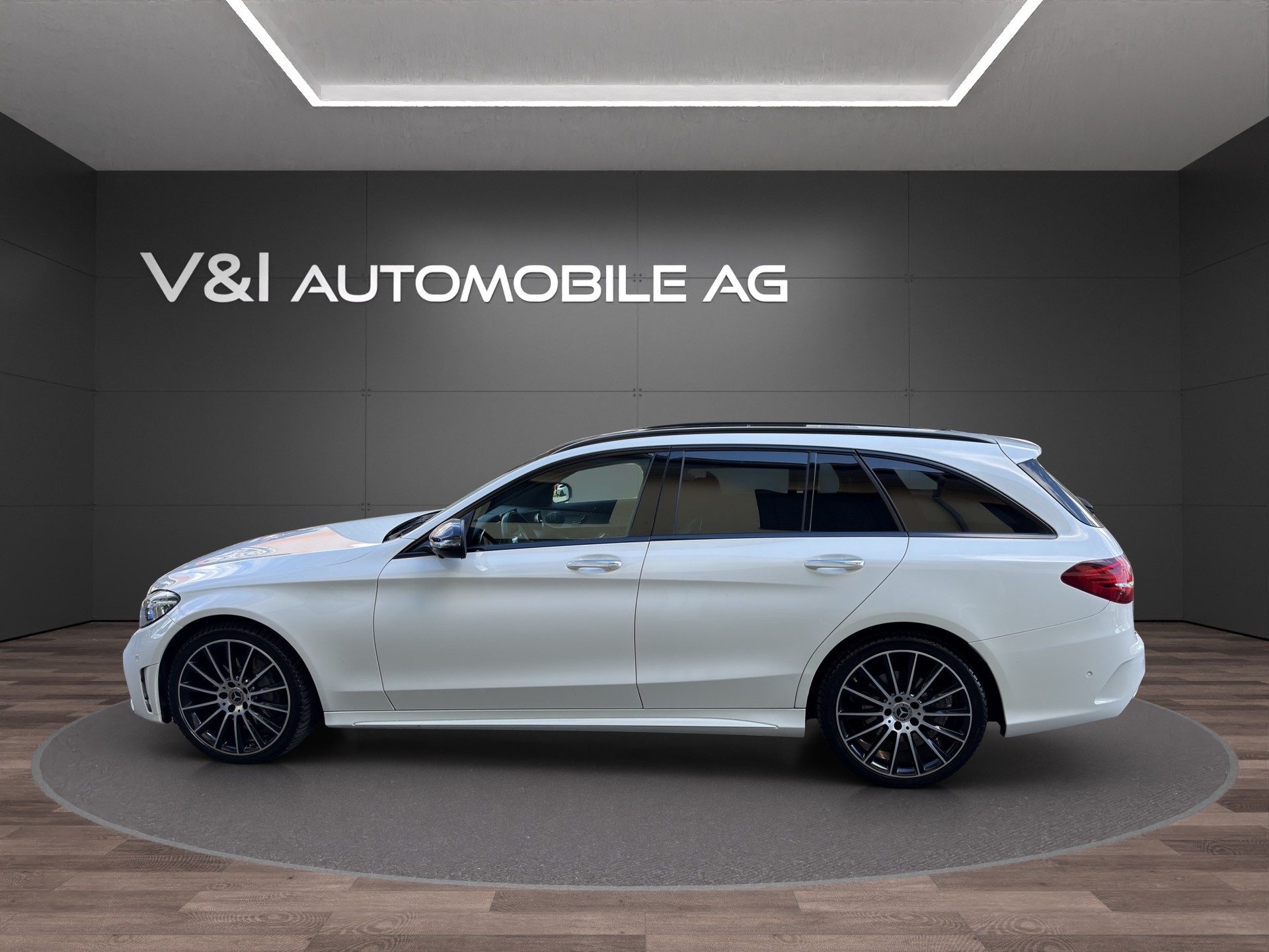 MERCEDES-BENZ C 200 Swiss Star AMG Line 4M 9G-Tronic-image-6